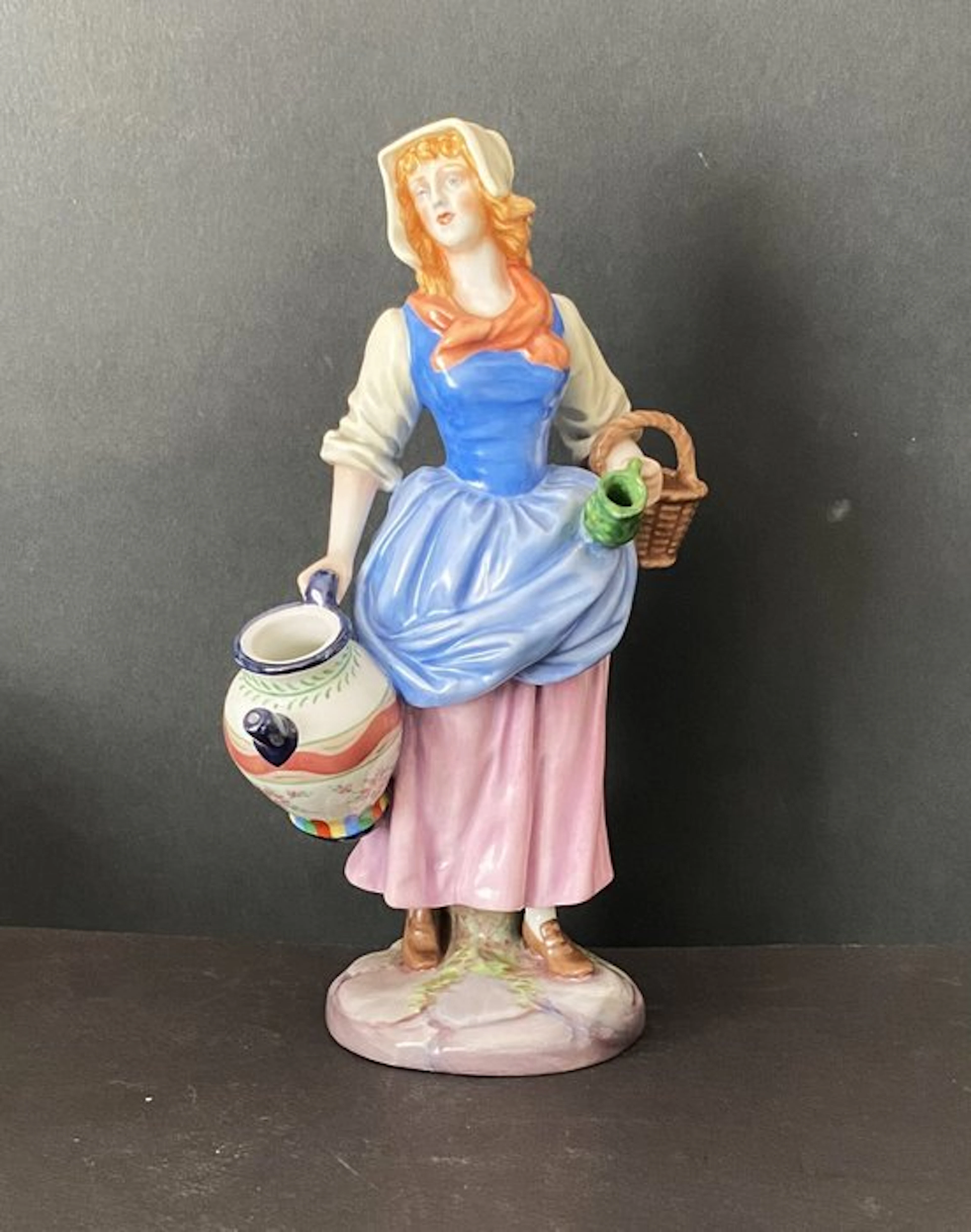 Richard Ginori - Statuette, Acqaiola - metà 900 - 22 cm - Porcelain