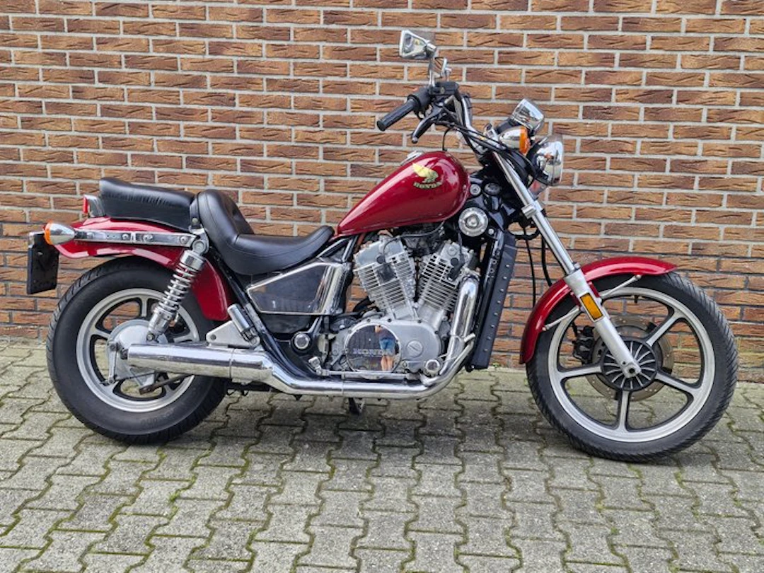 Honda - VT 700 - Shadow - NO RESERVE - 700 cc - 1986
