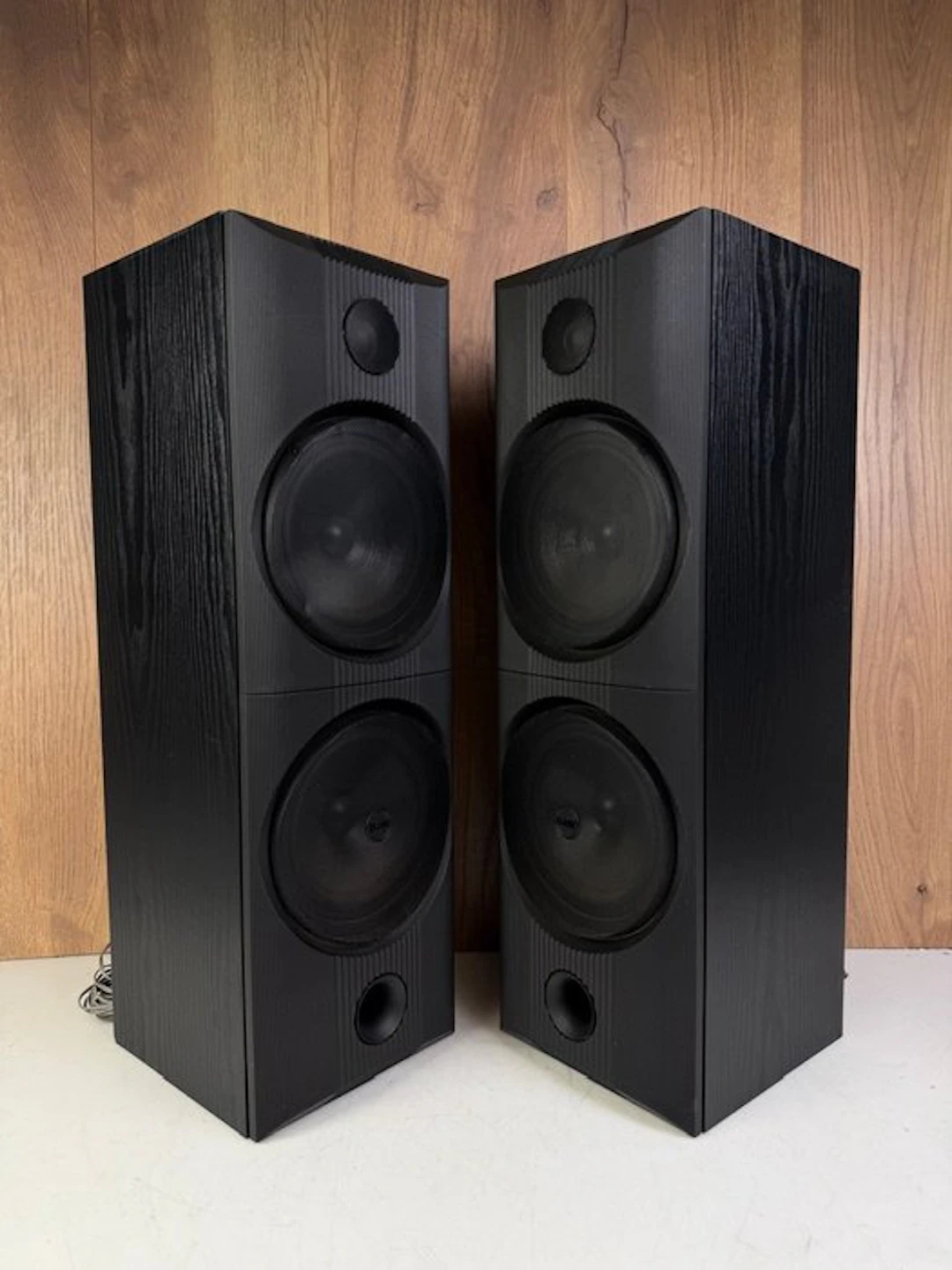 Bower & Wilkins - 2004 - Matching Pair Speaker set