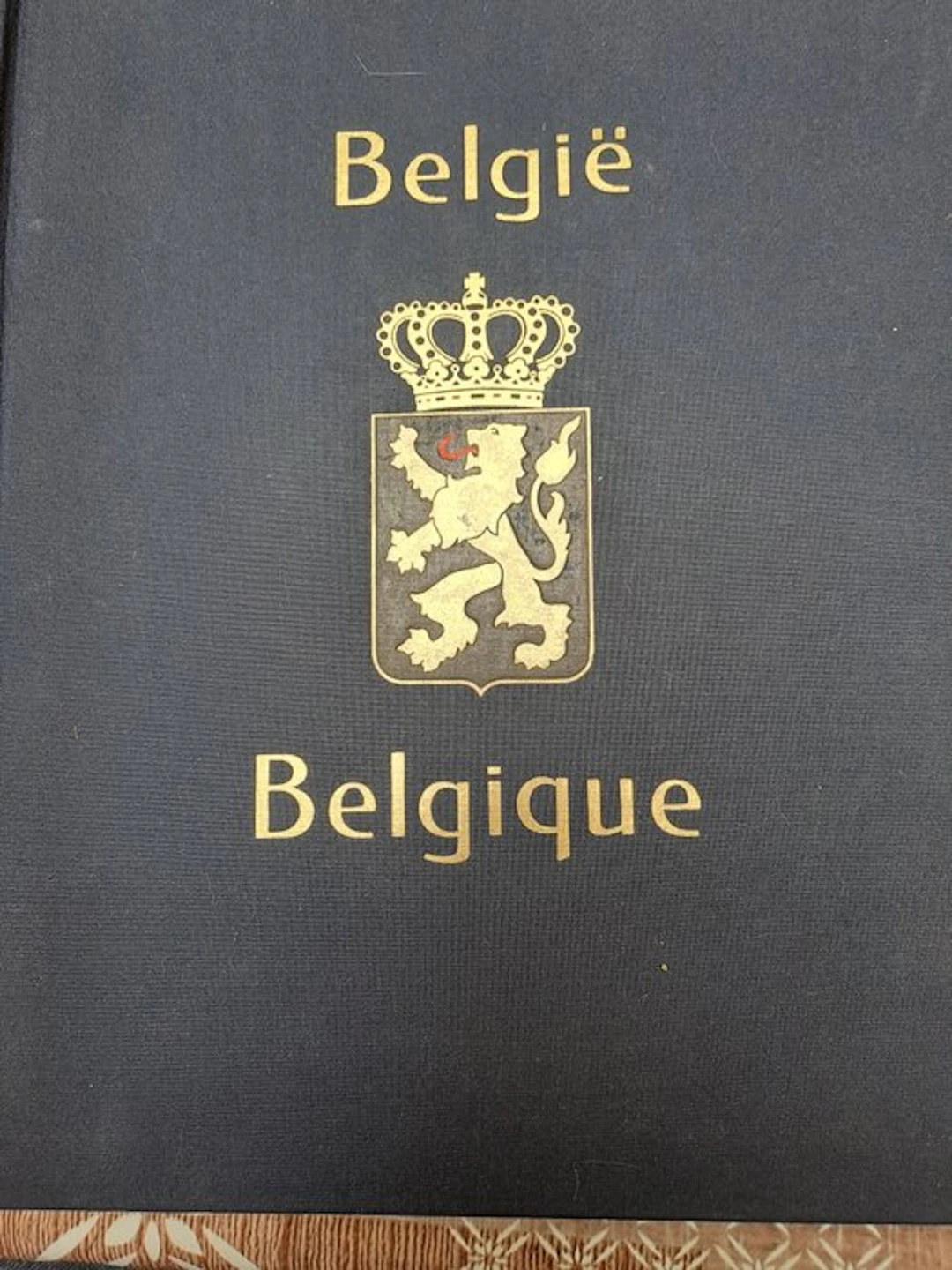 Belgium 1991/2004 - Album with sheets numbered 195 to 258d.