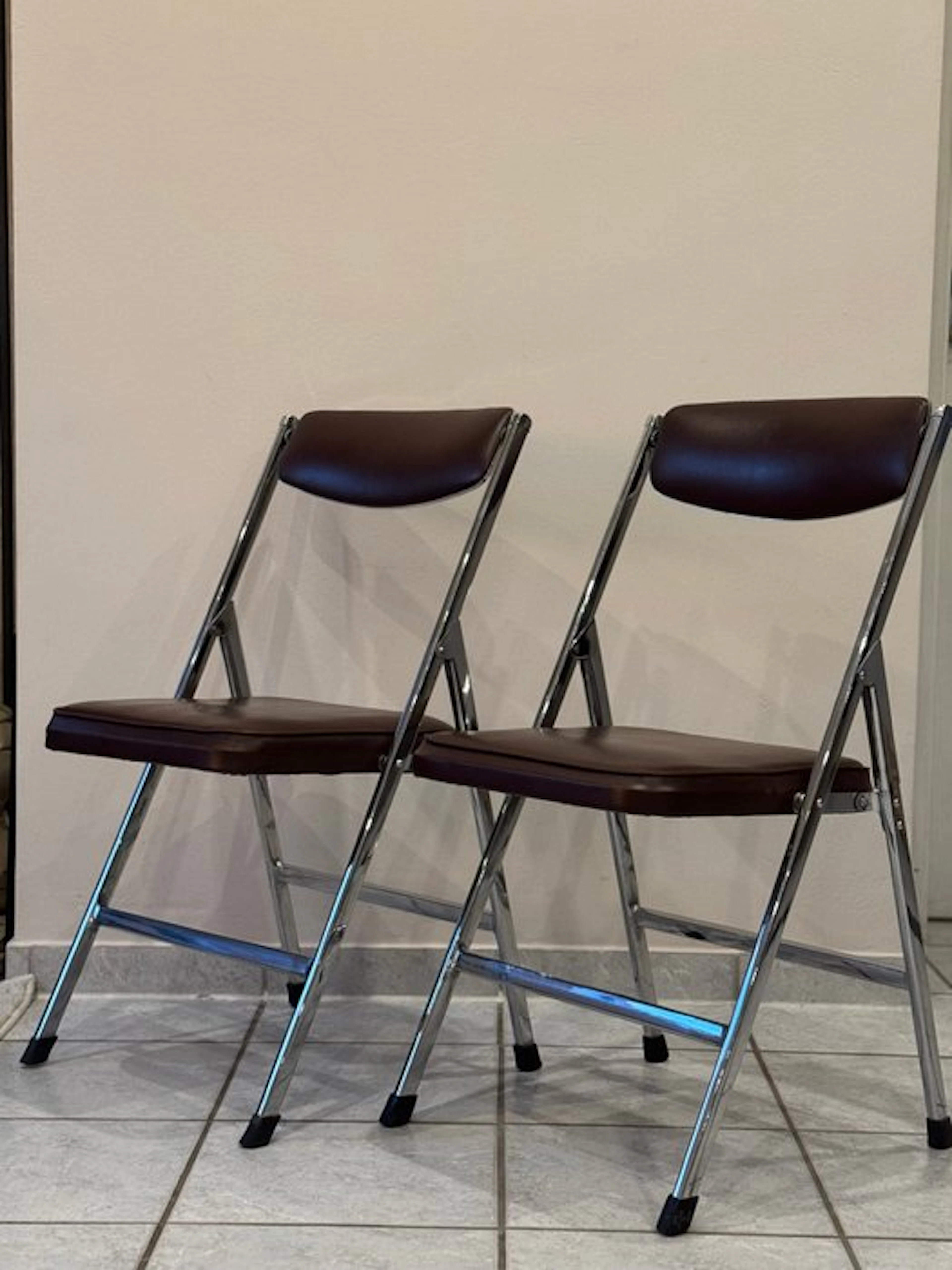 Folding chair (2) - Steel, Chrome, Synthetic leather