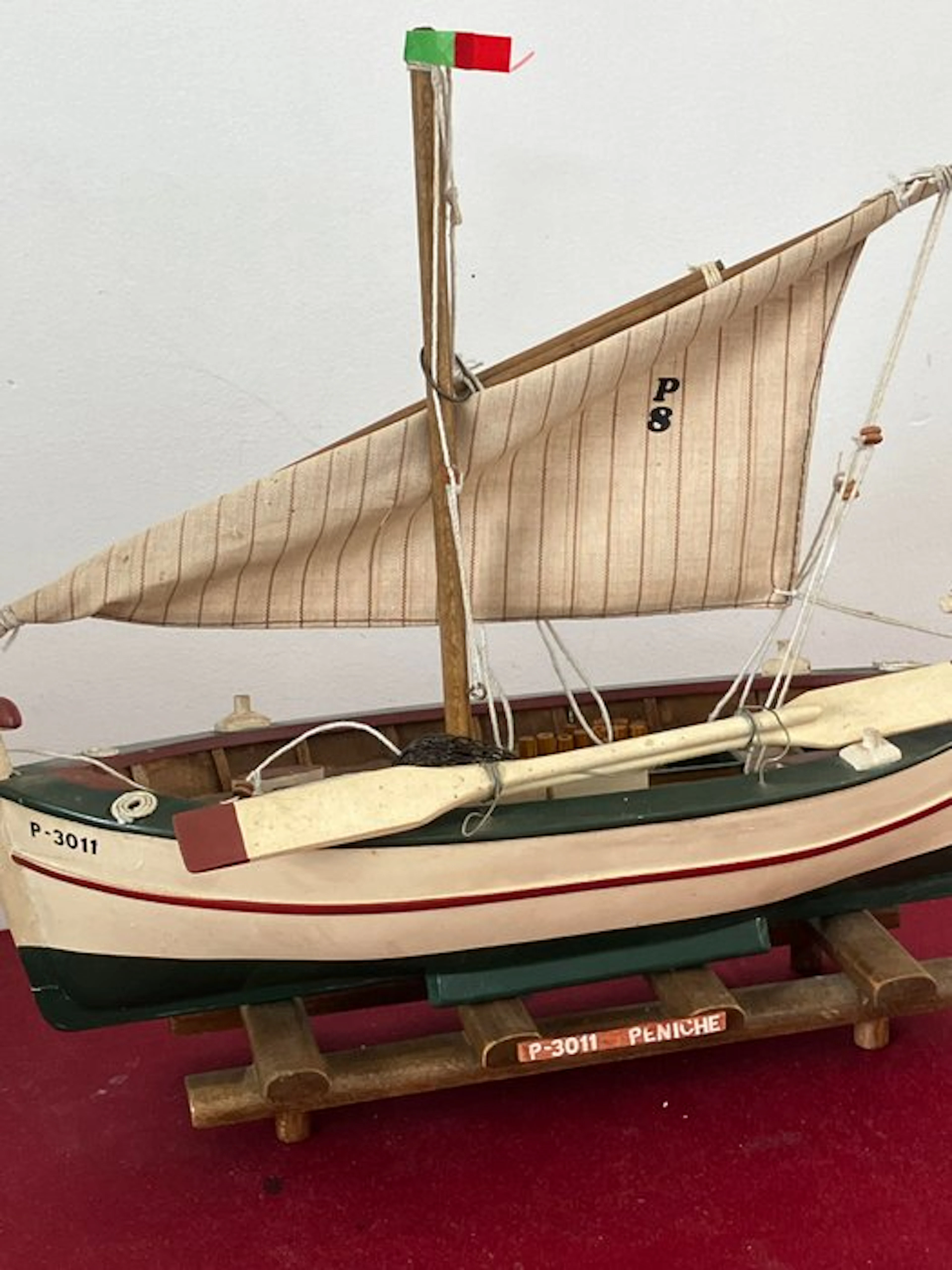 Maritime object - P-8 uit Peniche (Port) - Wood, Cotton- P-3011