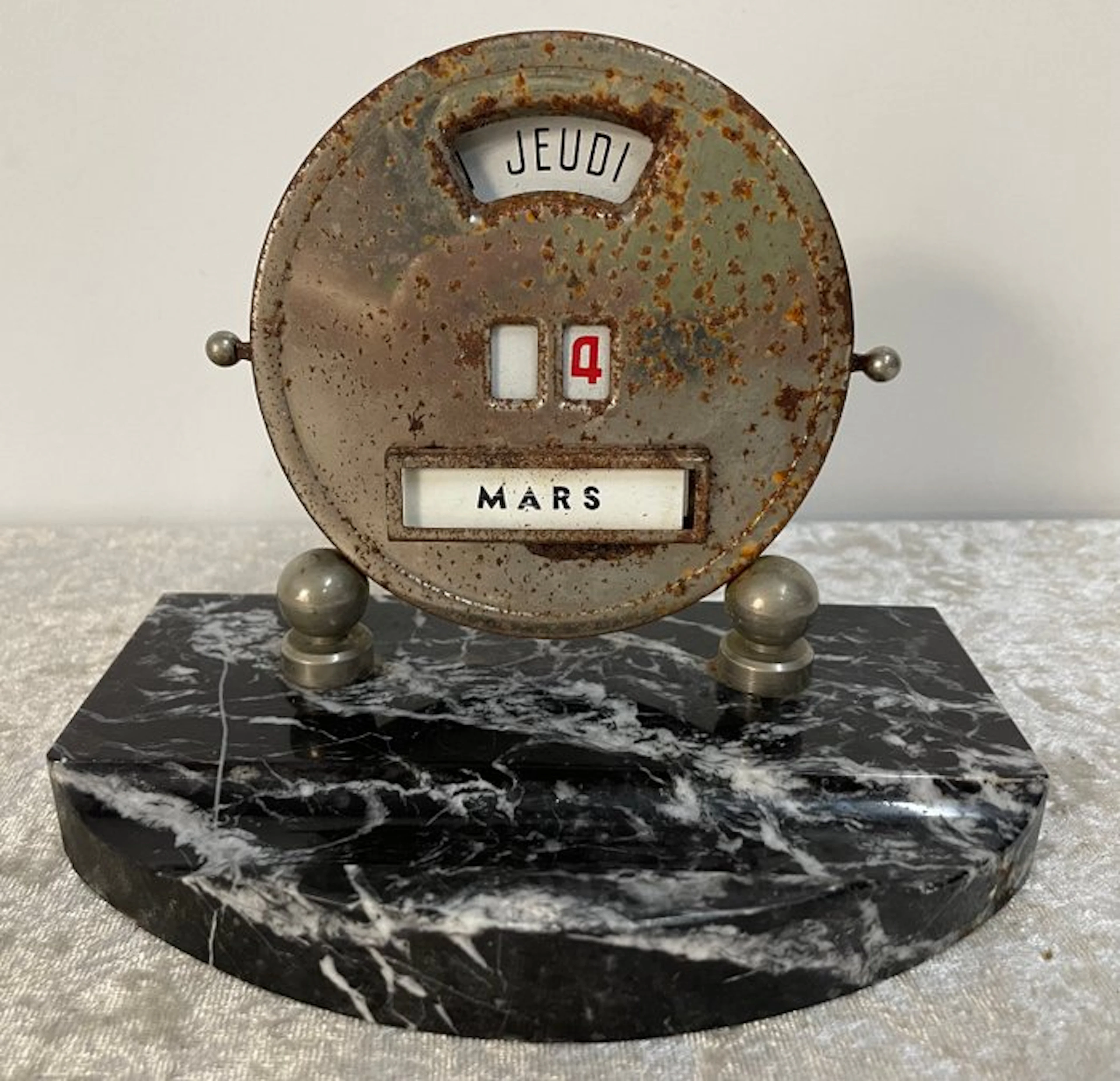 Perpetual calendar - Mistral - France - Perpetual calendar