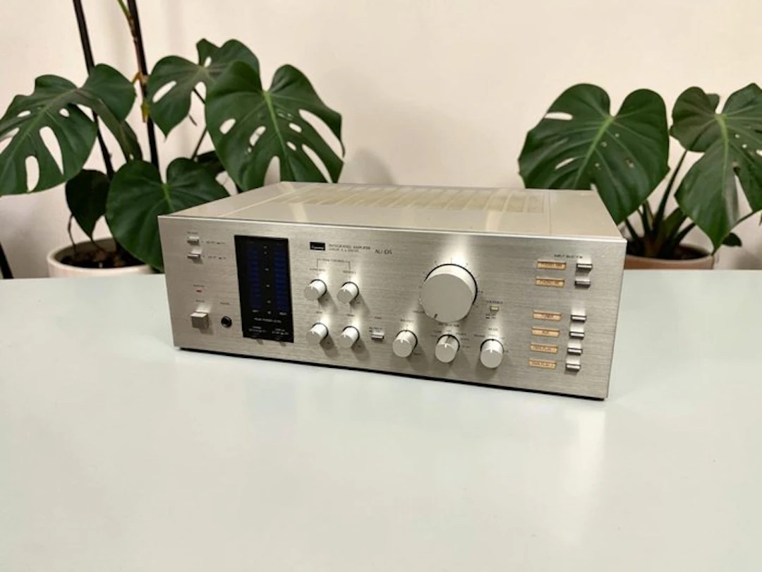 Sansui - AU-D5 Solid state integrated amplifier