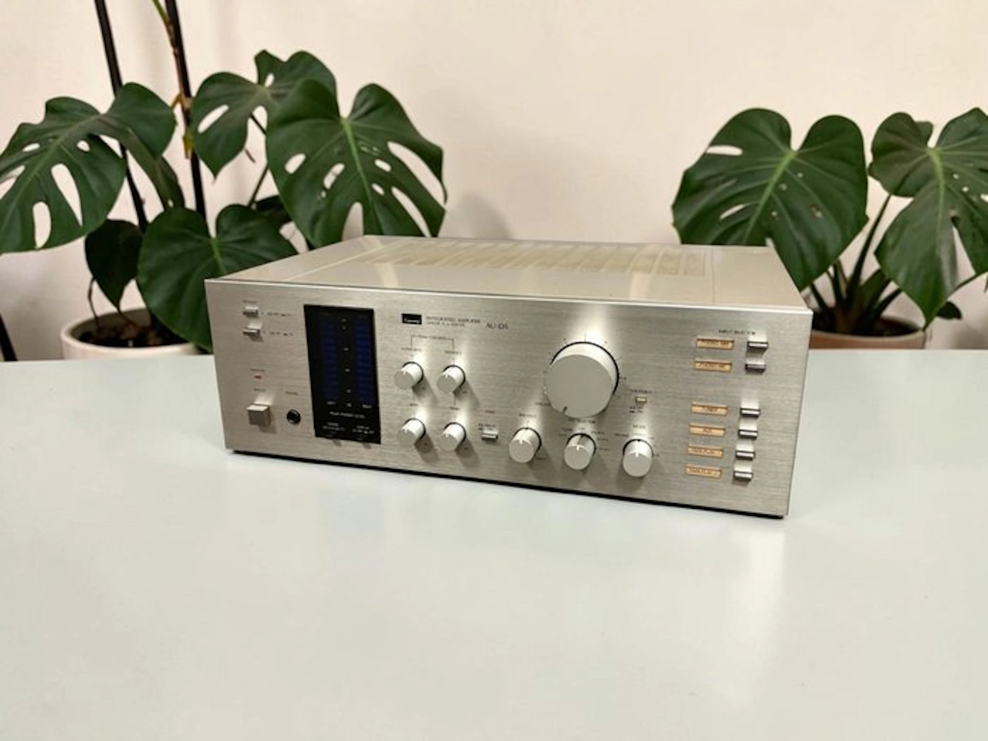 Sansui - AU-D5 Solid state integrated amplifier