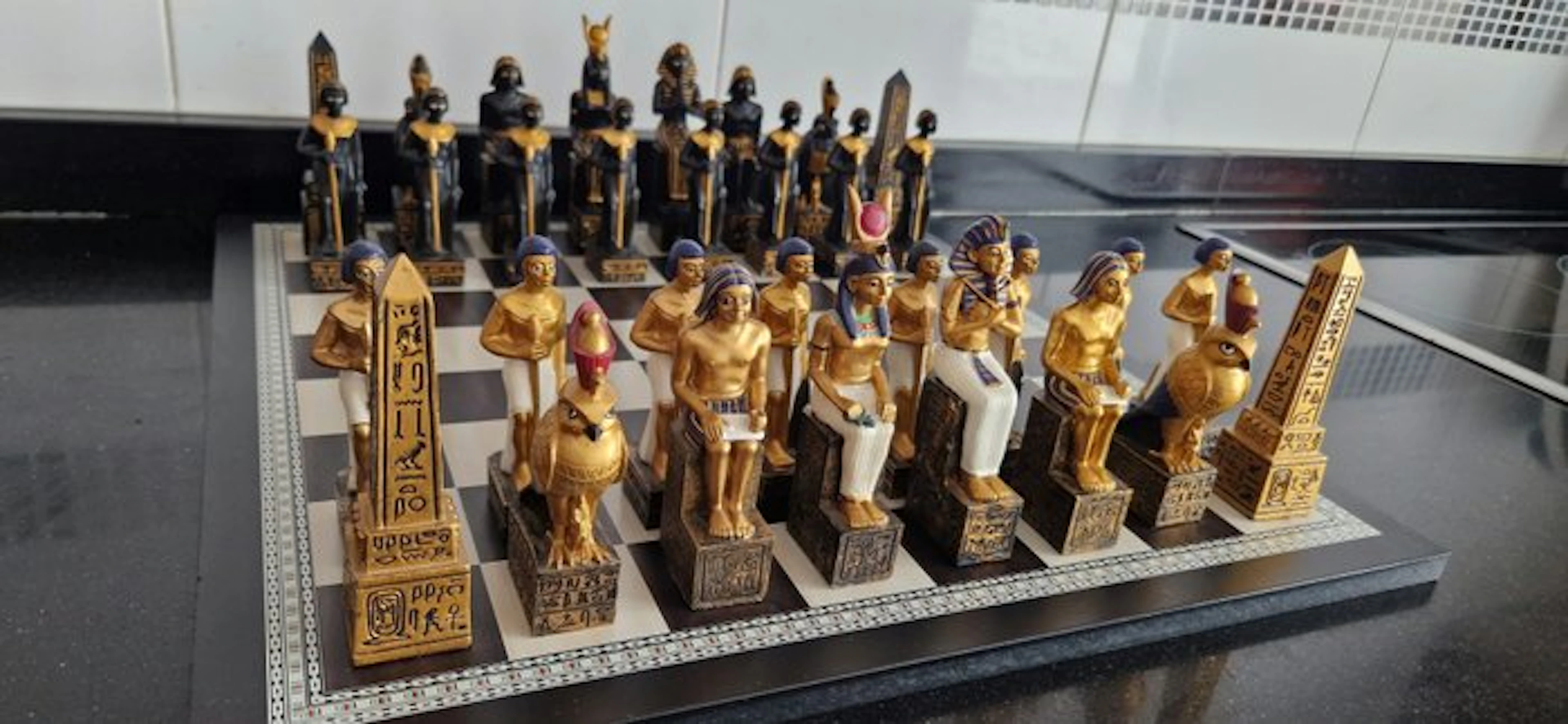 Chess set - Ajedrez egipcio de Lujo pintado a mano - Quality wood and resin