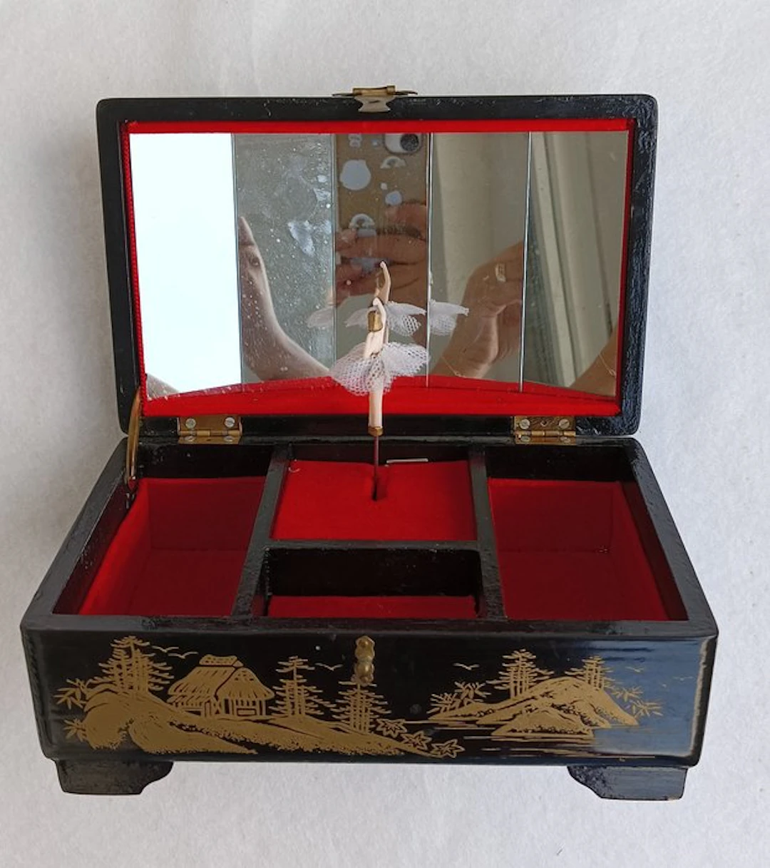 Musical jewellery box - 1950-1960 - Lacquered wood - Japanese art
