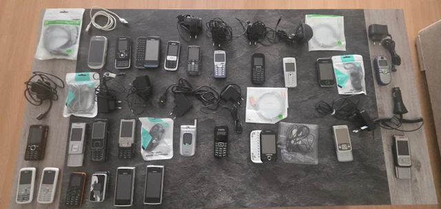 Nokia 25 telefoon meet oplader Zonder oplader 150 stukt...