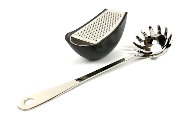 Alessi - Jasper Morrison & Alejandro Ruiz - Cheese grater...