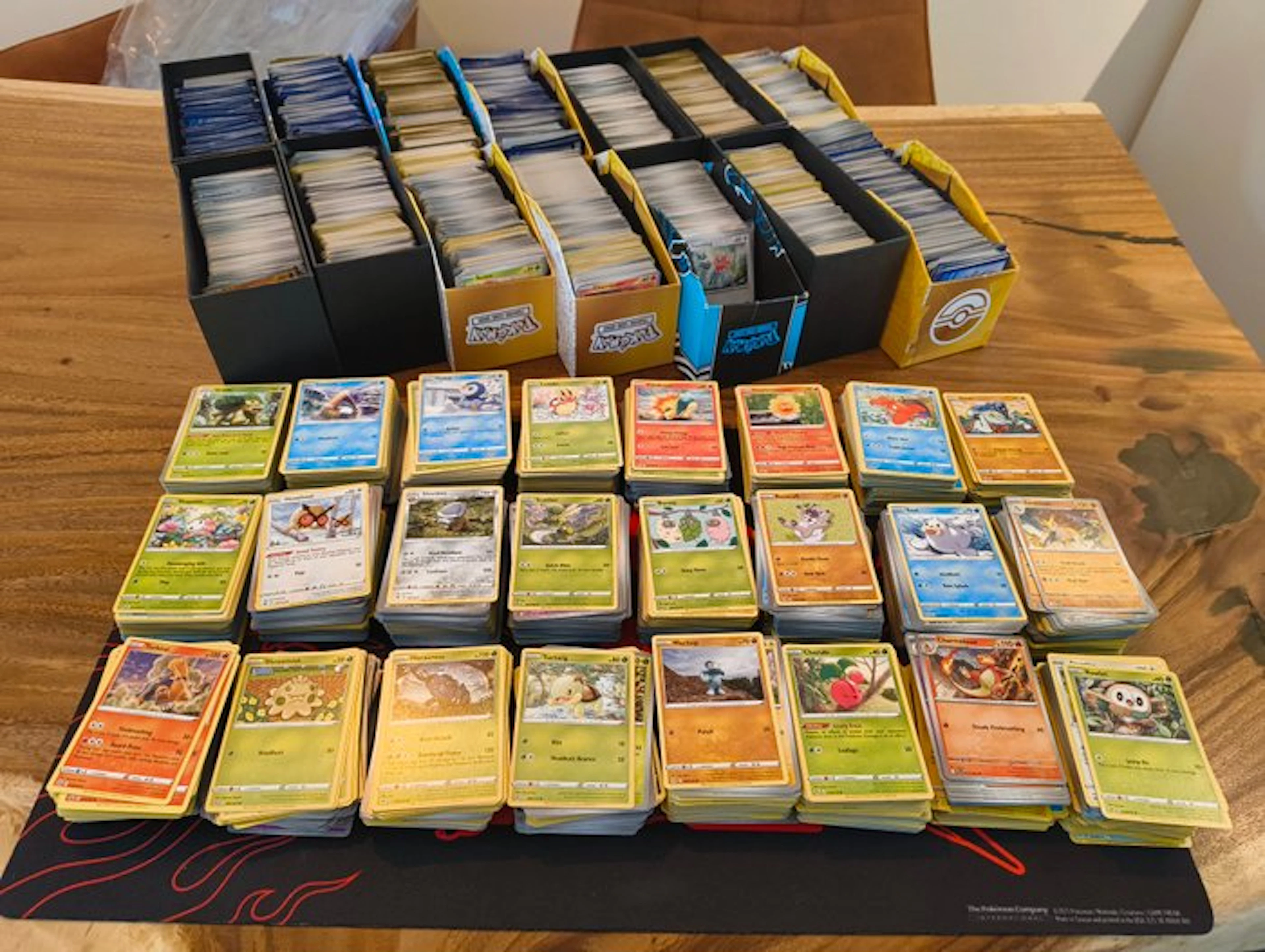 Pokémon - 2500 Bulk cards - Various sets
