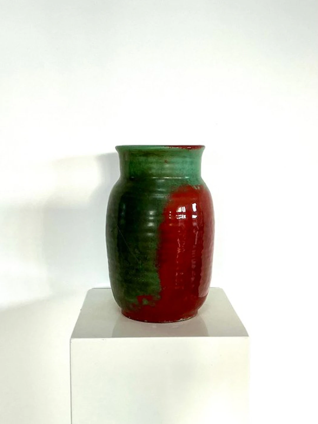 made in Chechislovakia - Vase - Ceramic - Art Deco Vase sign. E
