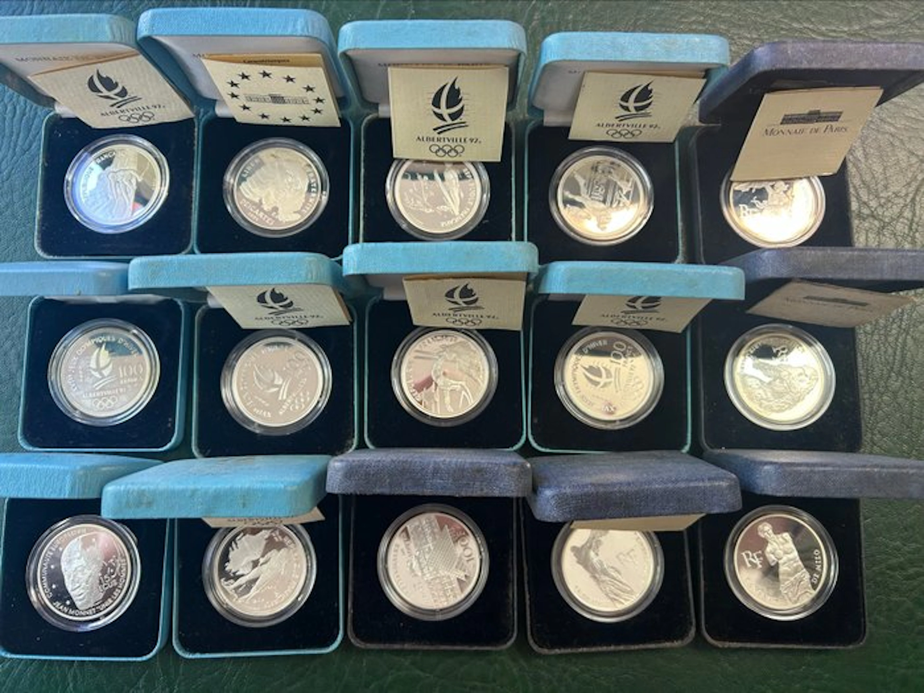France. Lot de 15 monnaies BE en argent