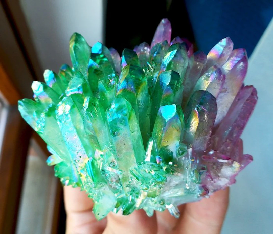 Rainbow Quartz Crystal cluster - Height: 9 cm - Width: 8 cm- 358 g