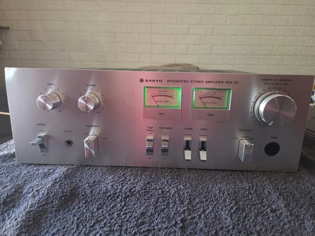 Sanyo - DCA 311 Solid state integrated amplifier