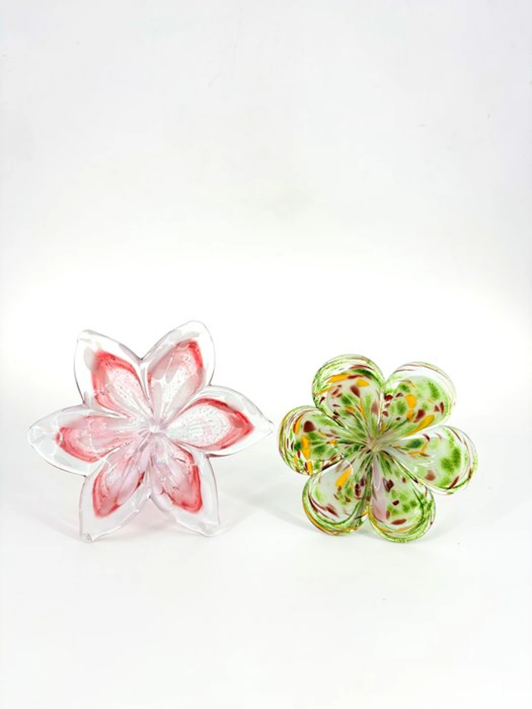 Centrepiece (2) - Glass - Flowers in Artistic Glass