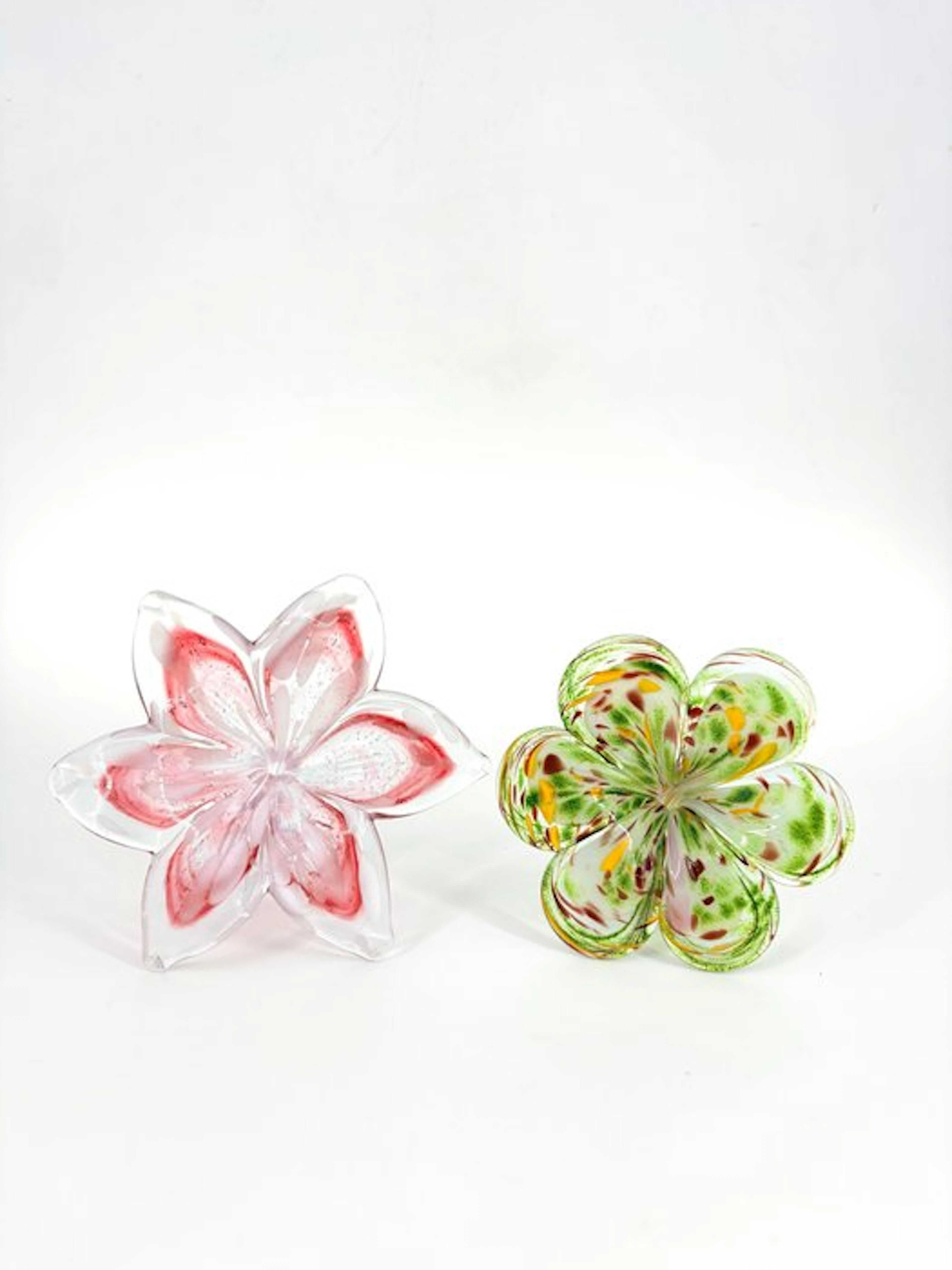 Centrepiece (2) - Glass - Flowers in Artistic Glass