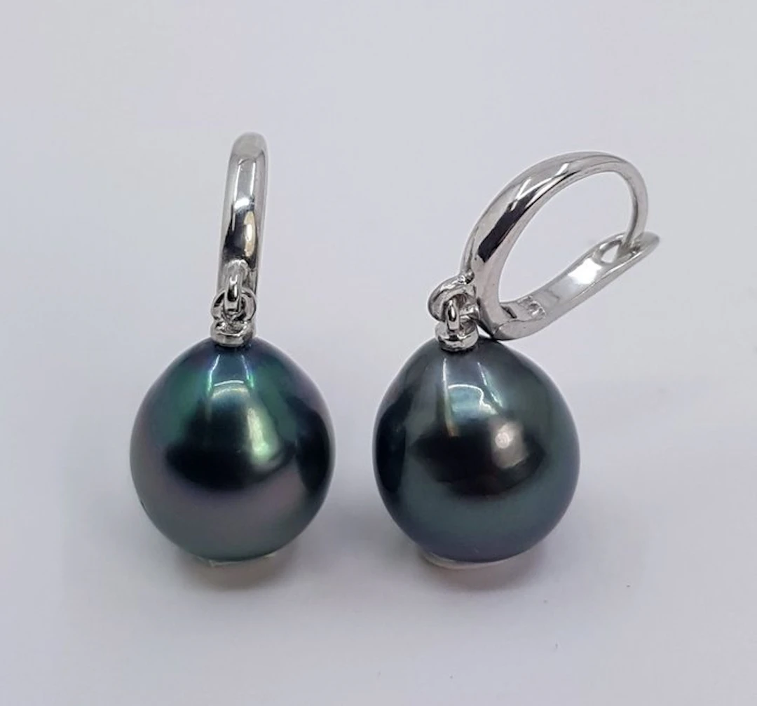 Earrings - 14 kt. White gold - 10x11mm Tahitian Pearls
