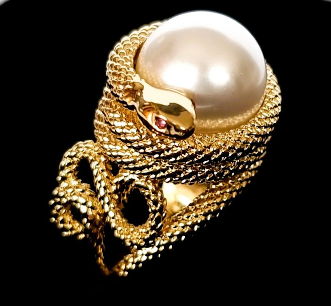 Snake-shaped ring - Cobra - Cultured pearl - Ancestral...