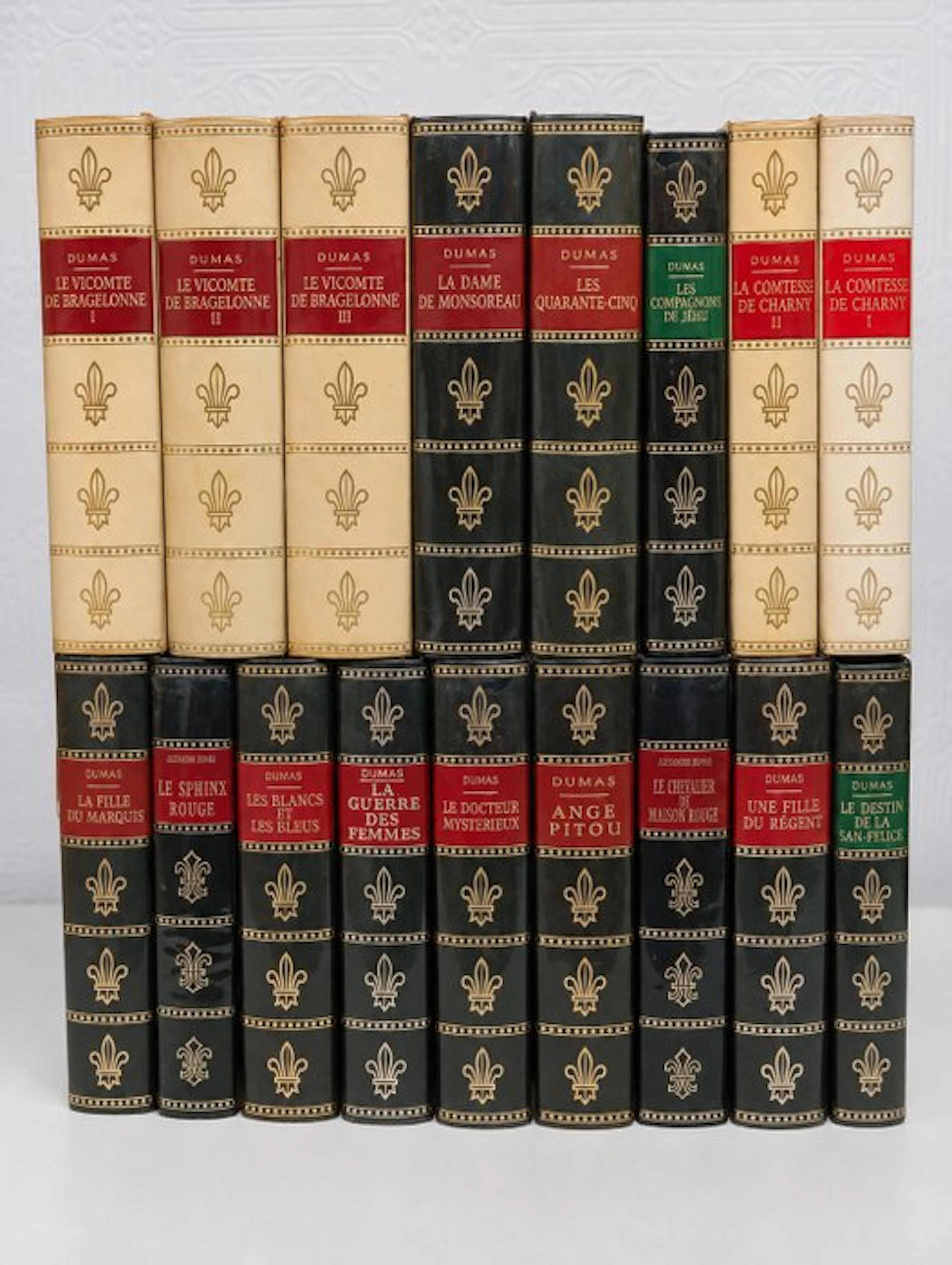 Alexandre Dumas - Lot de 17 volumes d’Alexandre Dumas – Éditions Baudelaire