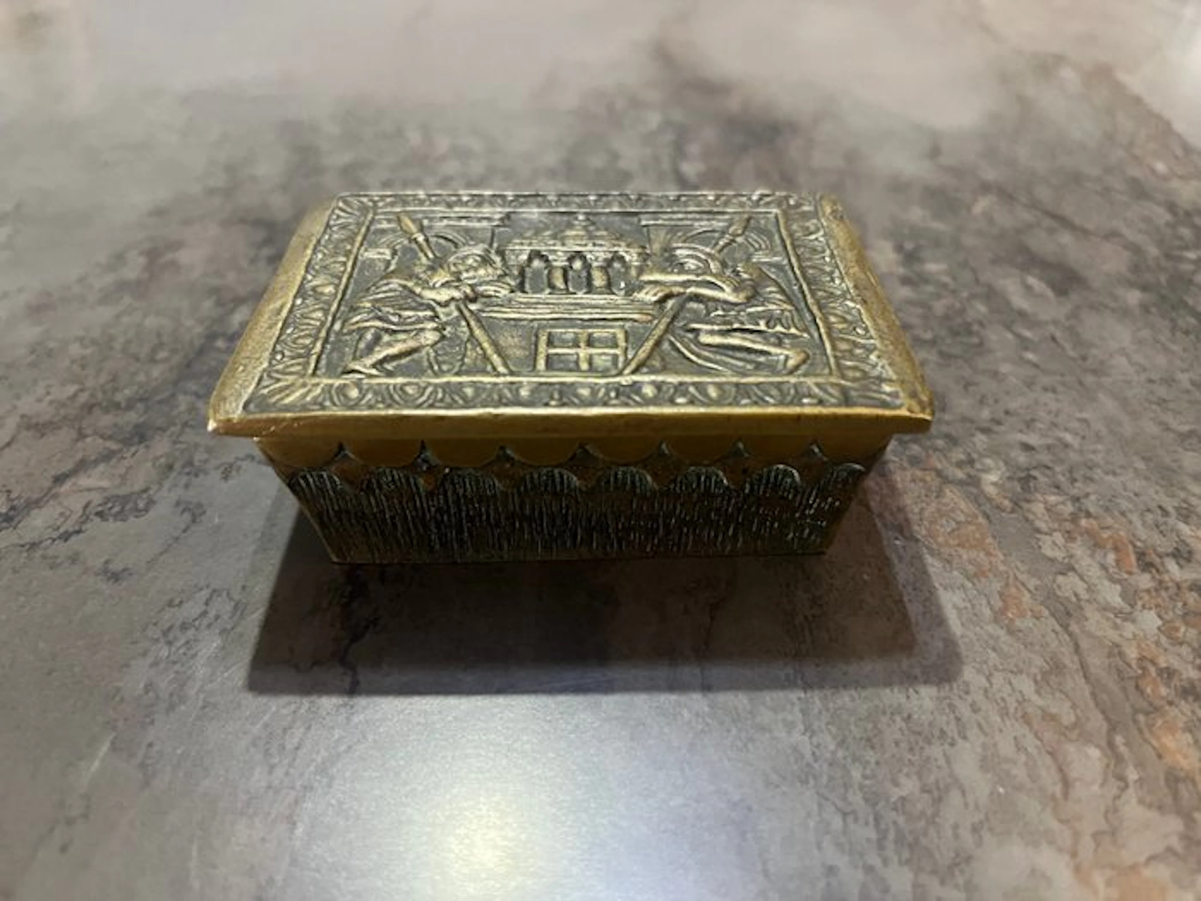 Max le verrier - Box - Guardians of the Temple - Patinated bronze