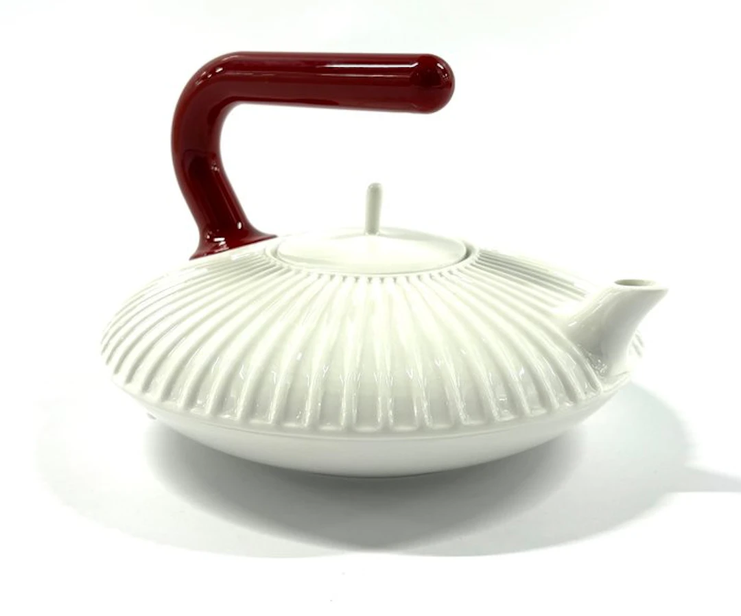Droog Design - Richard Hutten - Teapot - ''Handle with care'' - Porcelain