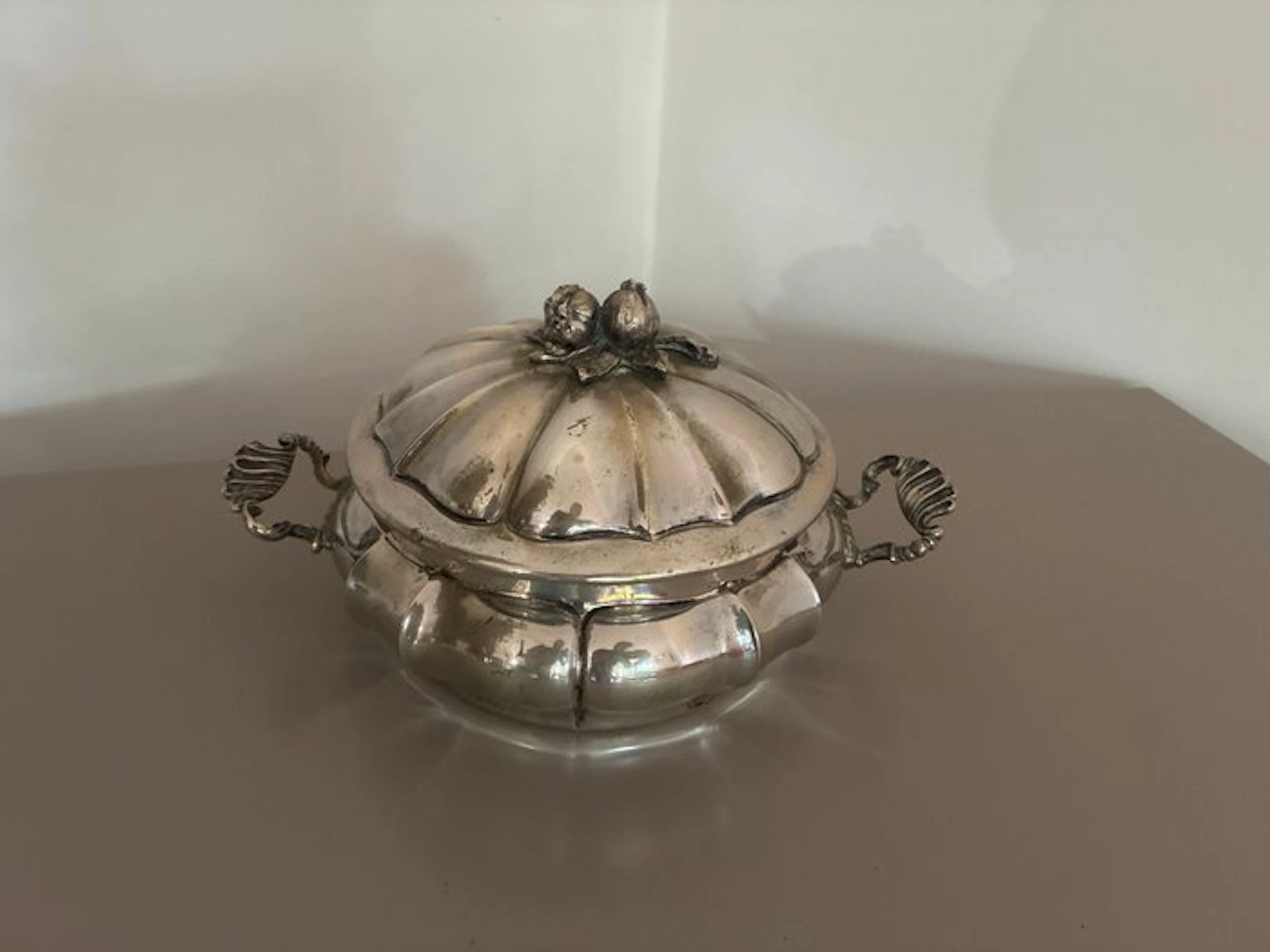 Tureen - .800 silver - Baroque Style