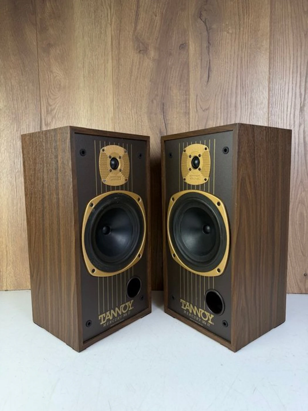 Tannoy - Mercury MK II / 2-Way Bass-Reflex Bookshelf Speaker set