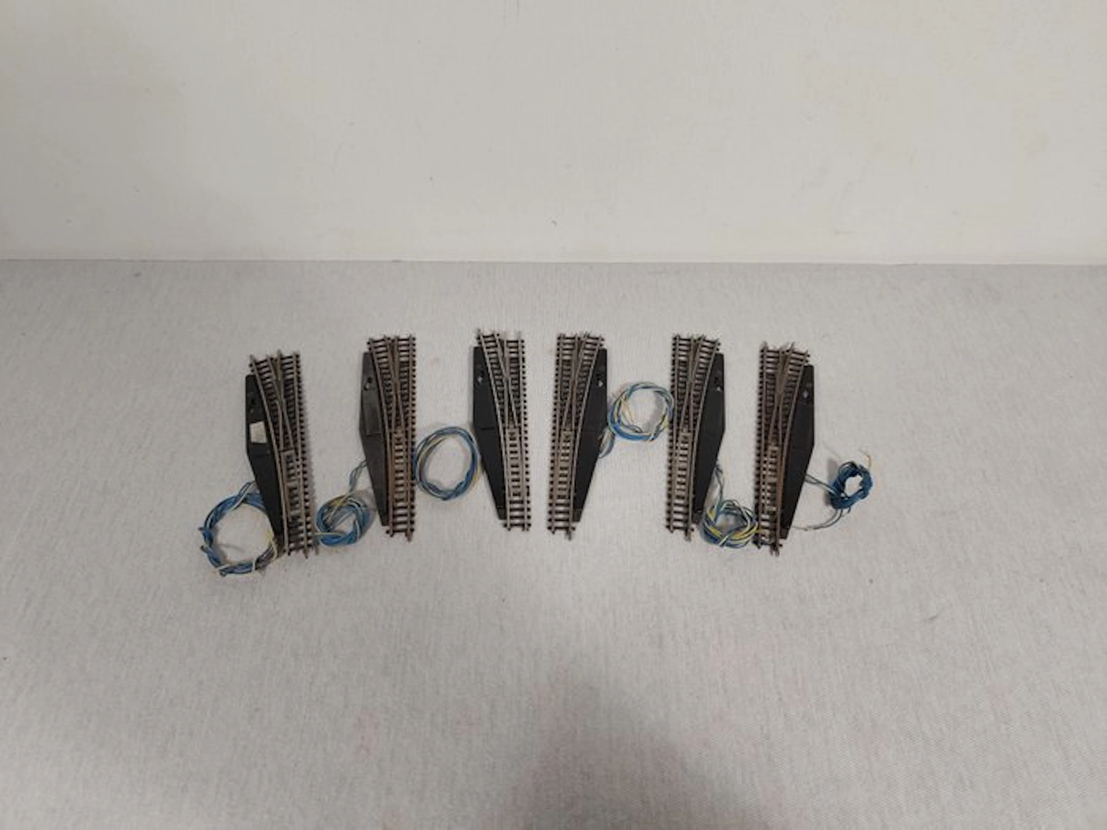 Märklin Z - 8561 - Model train tracks (6) - Three pairs of electric turnouts.