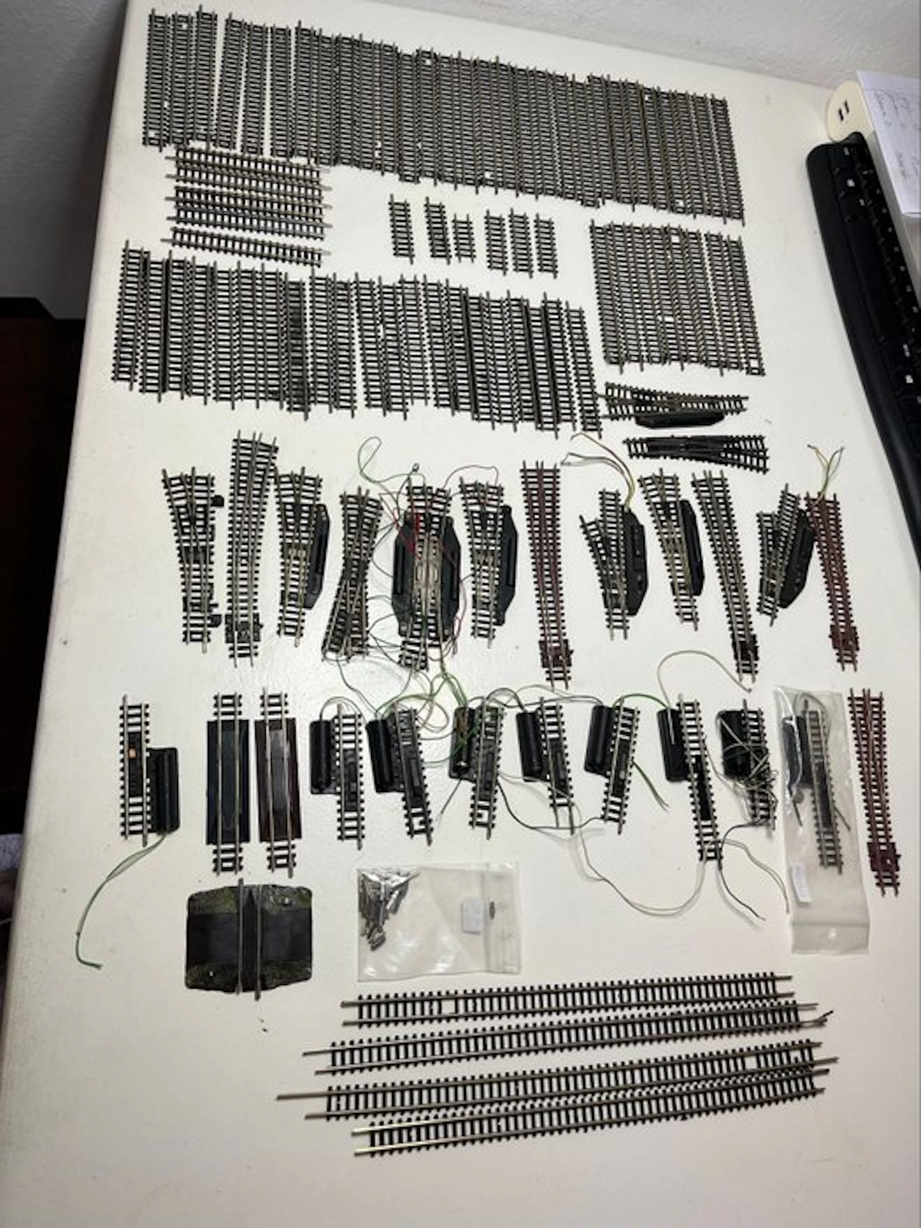 Roco, onbekend N - Model train tracks (99) - Various loose track pieces