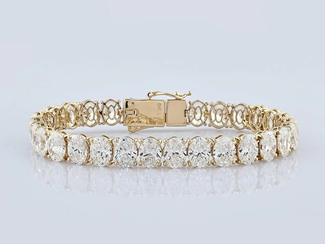 Bracelet - 14 kt. Yellow gold - 30.65ct. tw. Diamond (Lab-grown)
