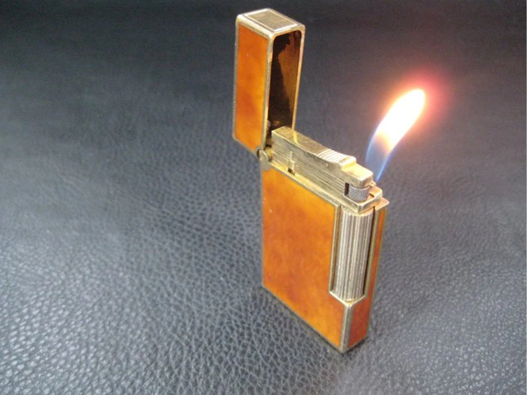 S.T. Dupont - Vintage Gas Lighter Line 2 China Lack...