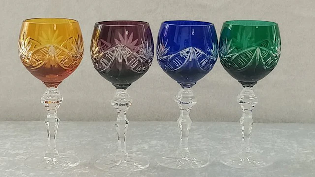 Drinking service (4) - Crystal