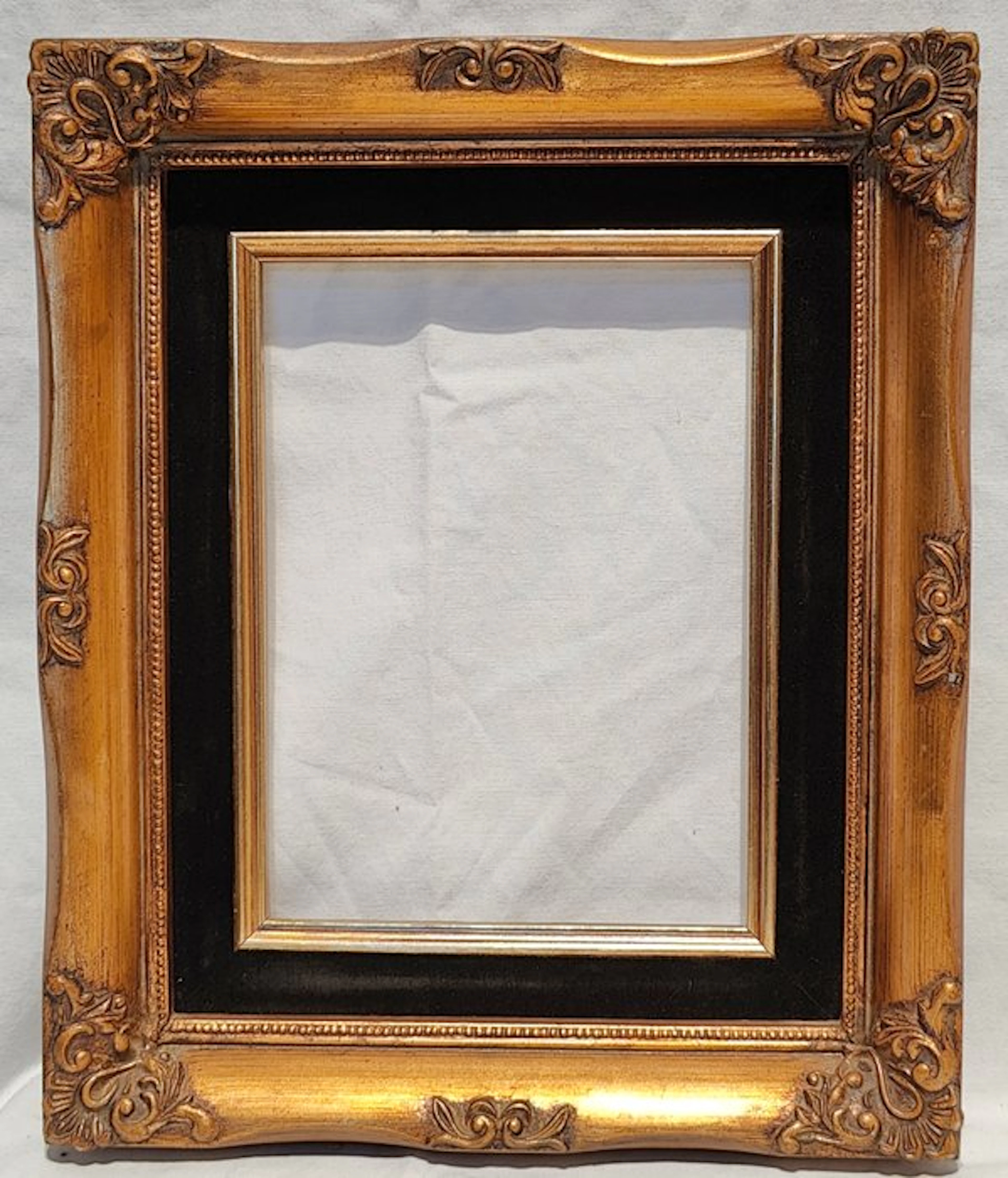 Frame - Wood - Antique gilded frame