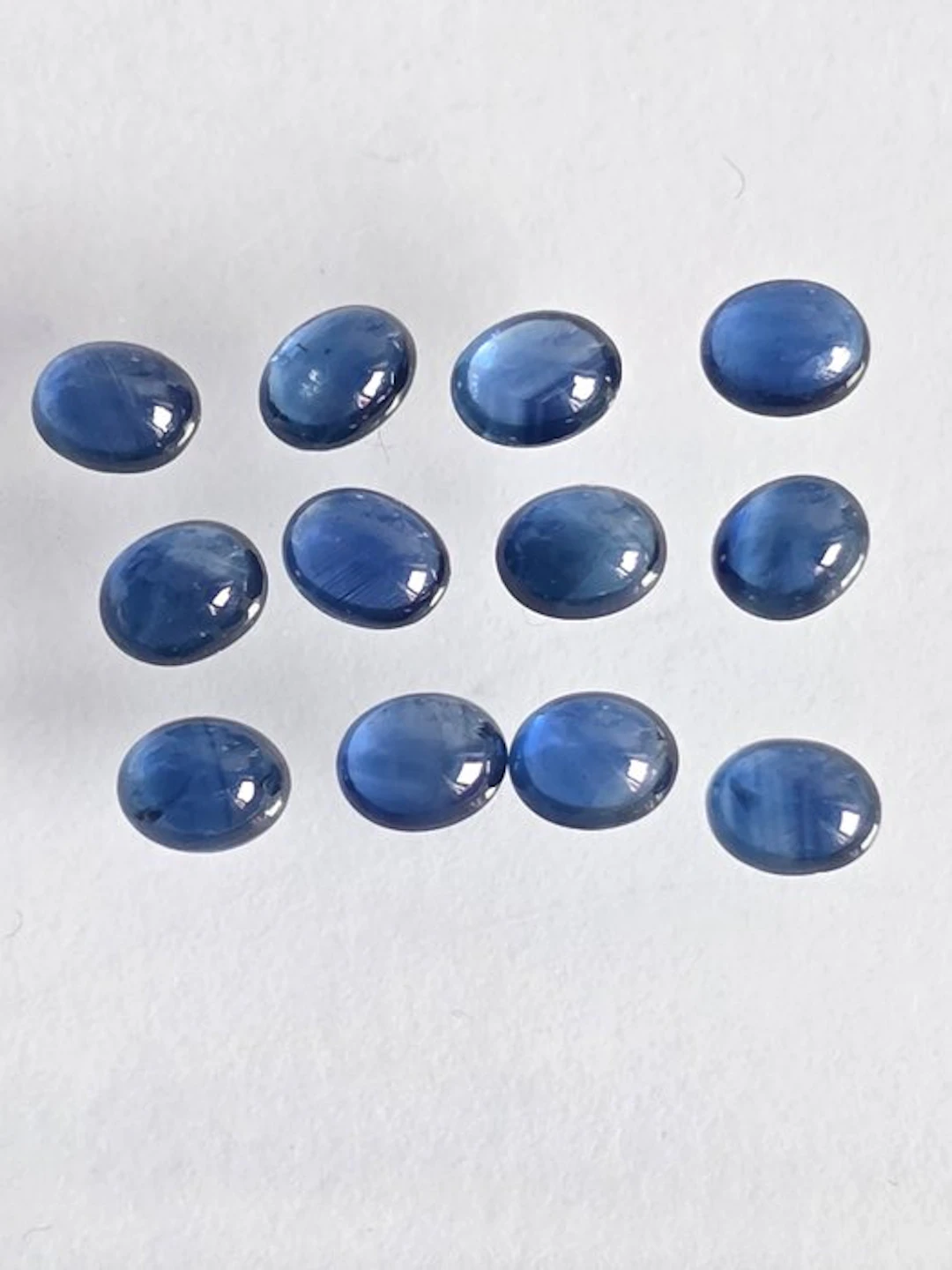 No reserve price - 12 pcs Blue Sapphire - 5.89 ct...