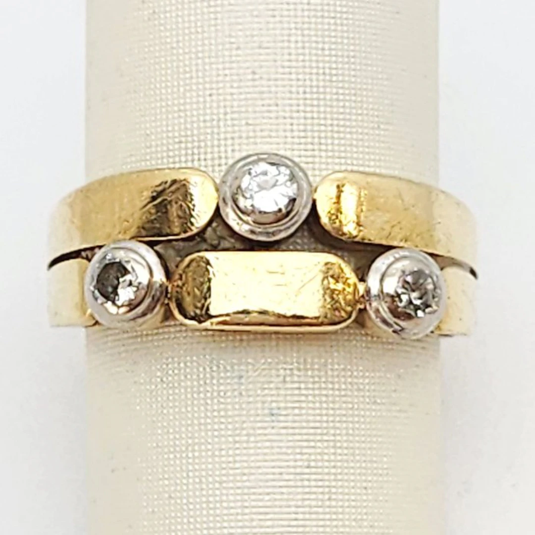 Ring - 18 kt. Yellow gold - 0.18ct. tw. Diamond (Natural)