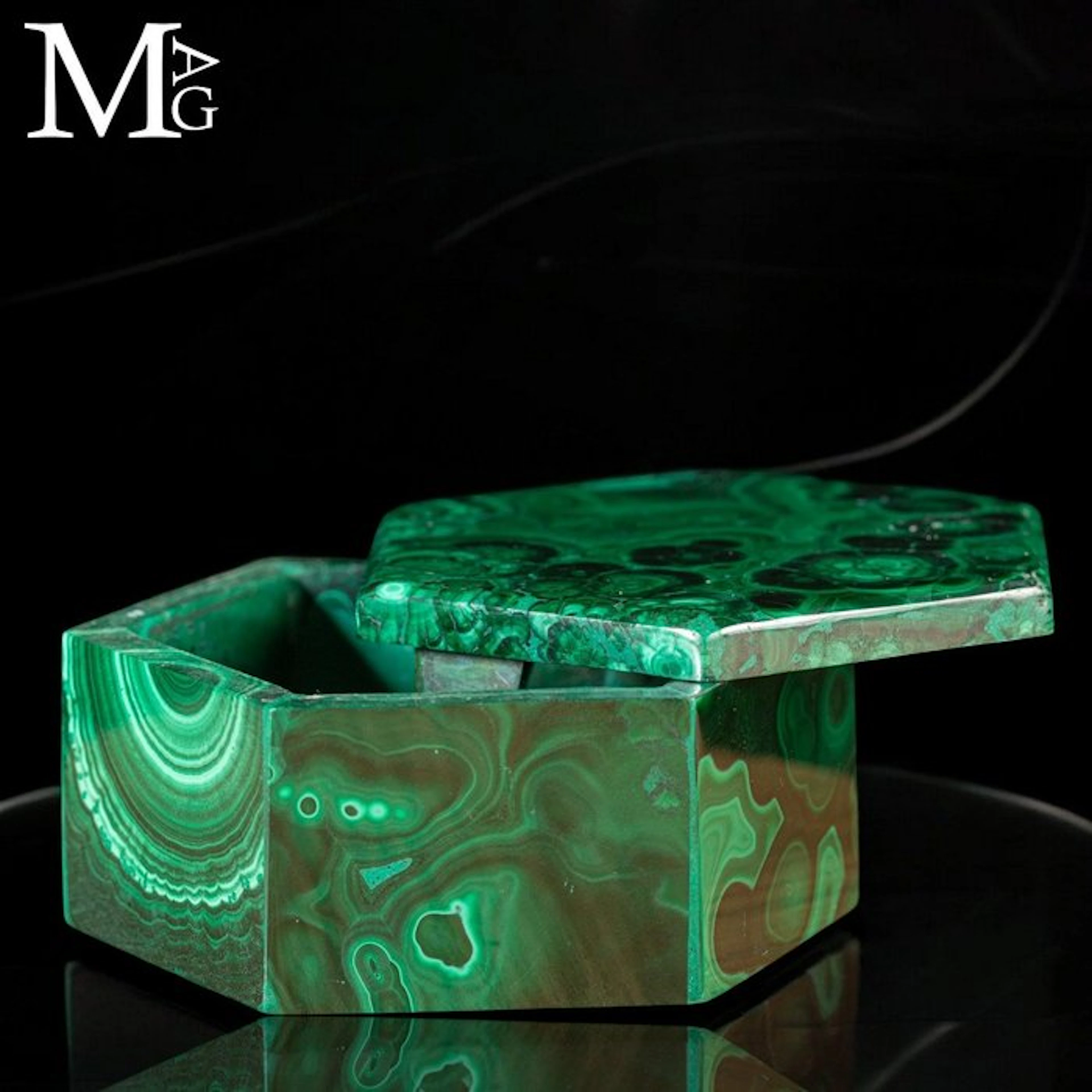Green Malachite with Concentric and Botryoidal Patterns...
