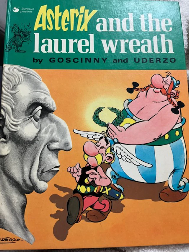 Asterix - Axterix and The laurel wreath - 1 book - Various editions - 1974