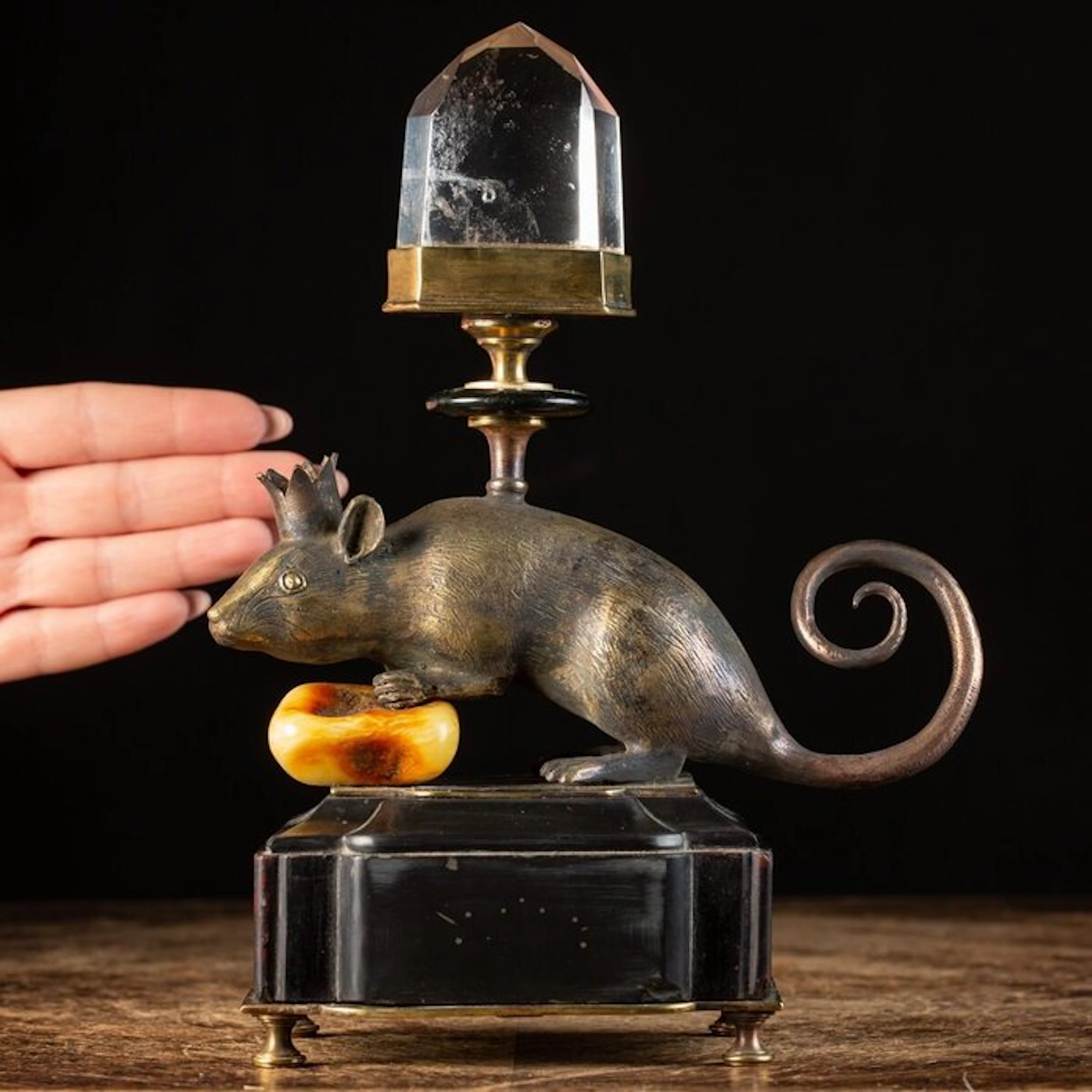 Bronze Sculpture with Quartz and Amber - Germany 1900 Sculpture - 240 mm