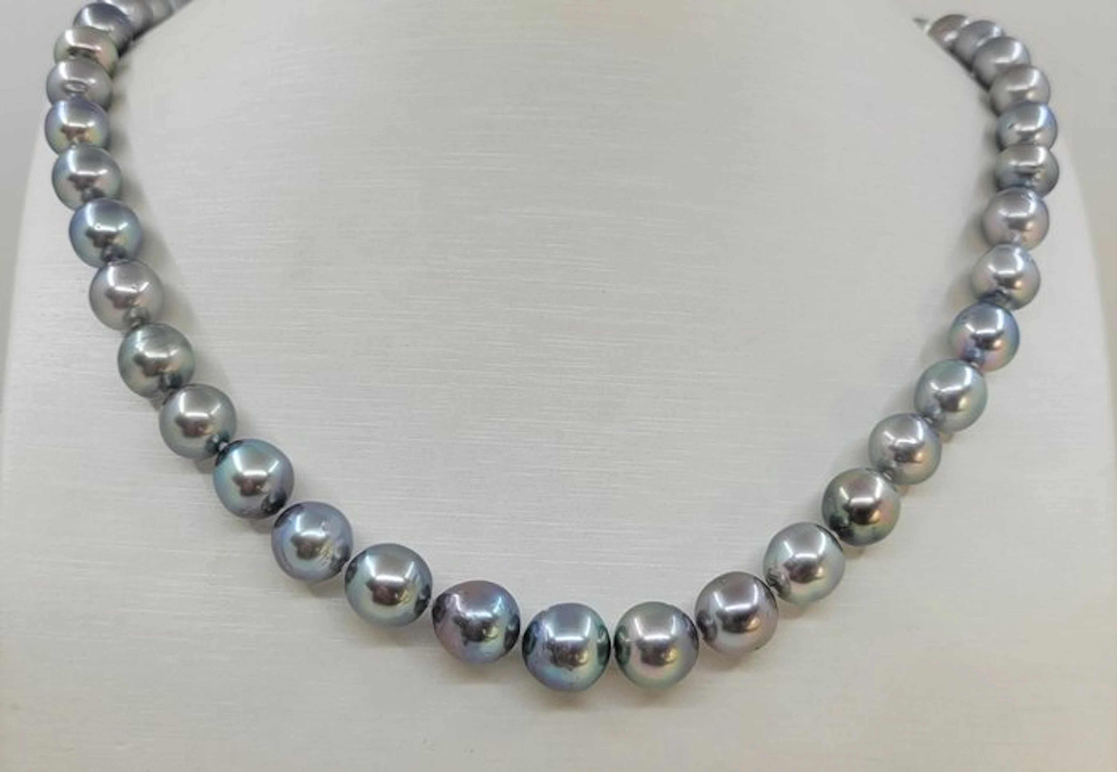 Necklace PSL Certified Tahitian Pearls - 8.0x10.6mm