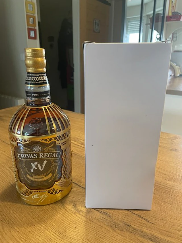 Chivas Regal 15 years old XV Olivier Rousteing Edition - 1 Litre