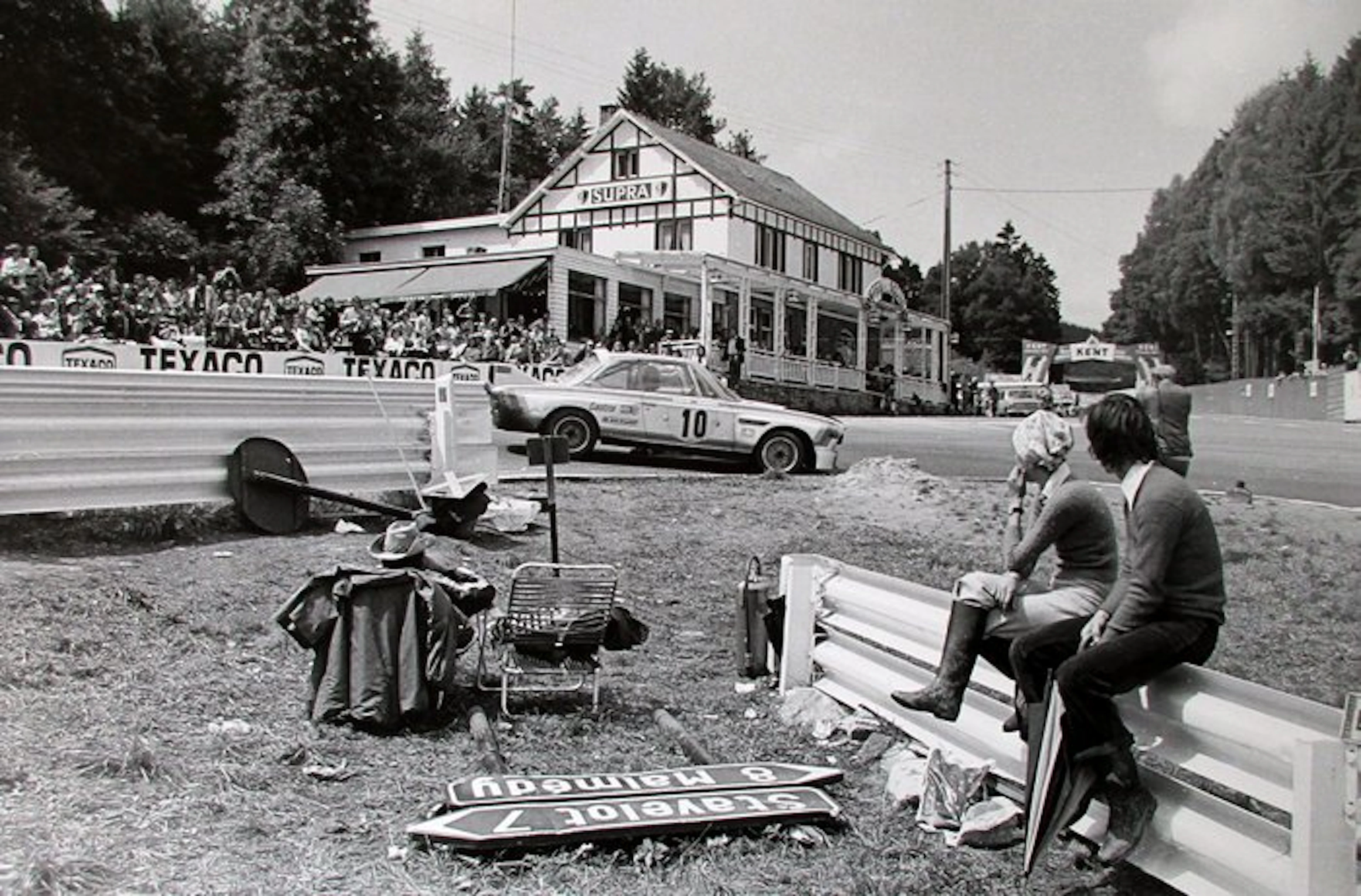 BMW 3.0 CSL #10 Toine Hezemans/Dieter Quester Winners 24h...