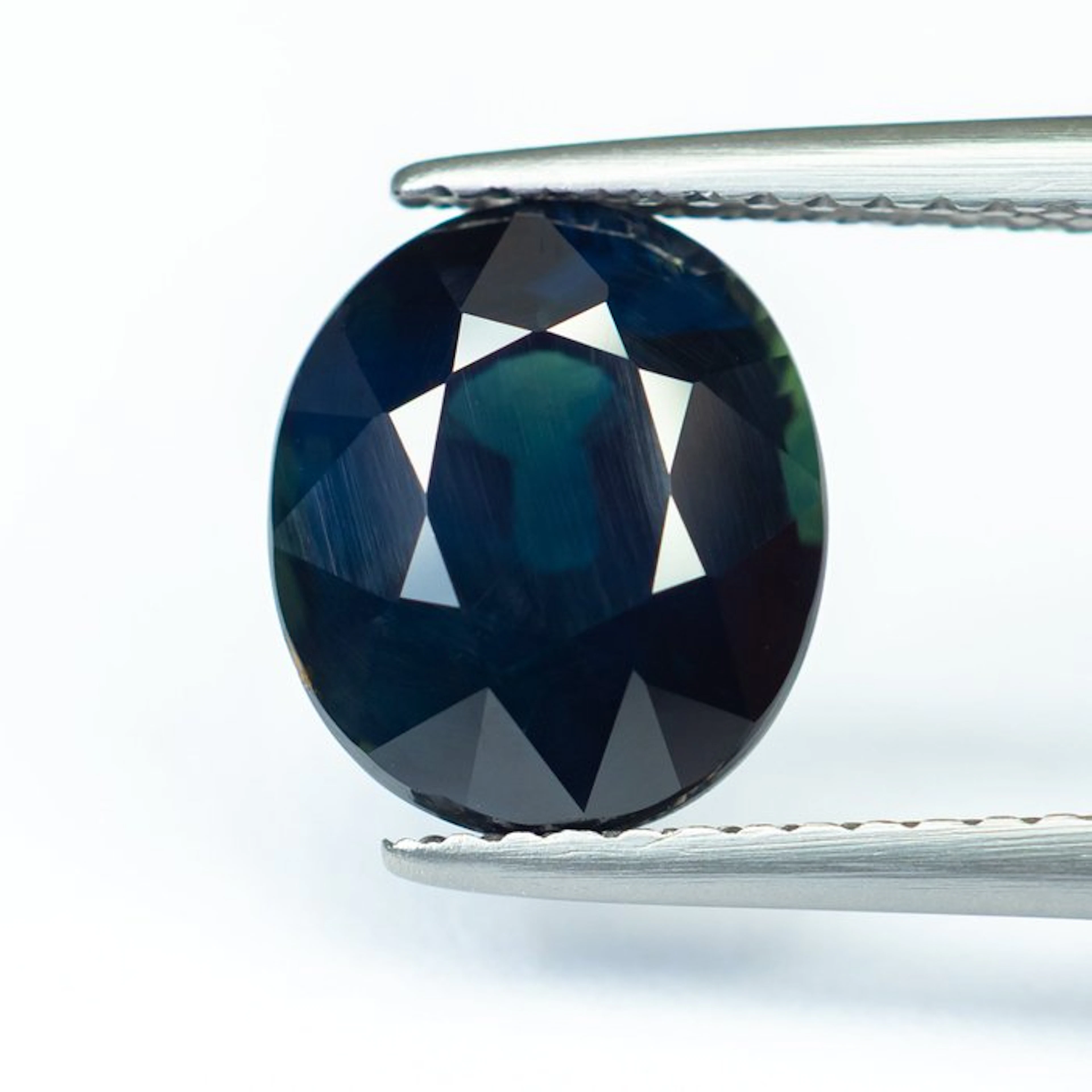 No reserve price Sapphire - 4.00 ct - Bellerophon Gemlab - Deep Greenish Blue