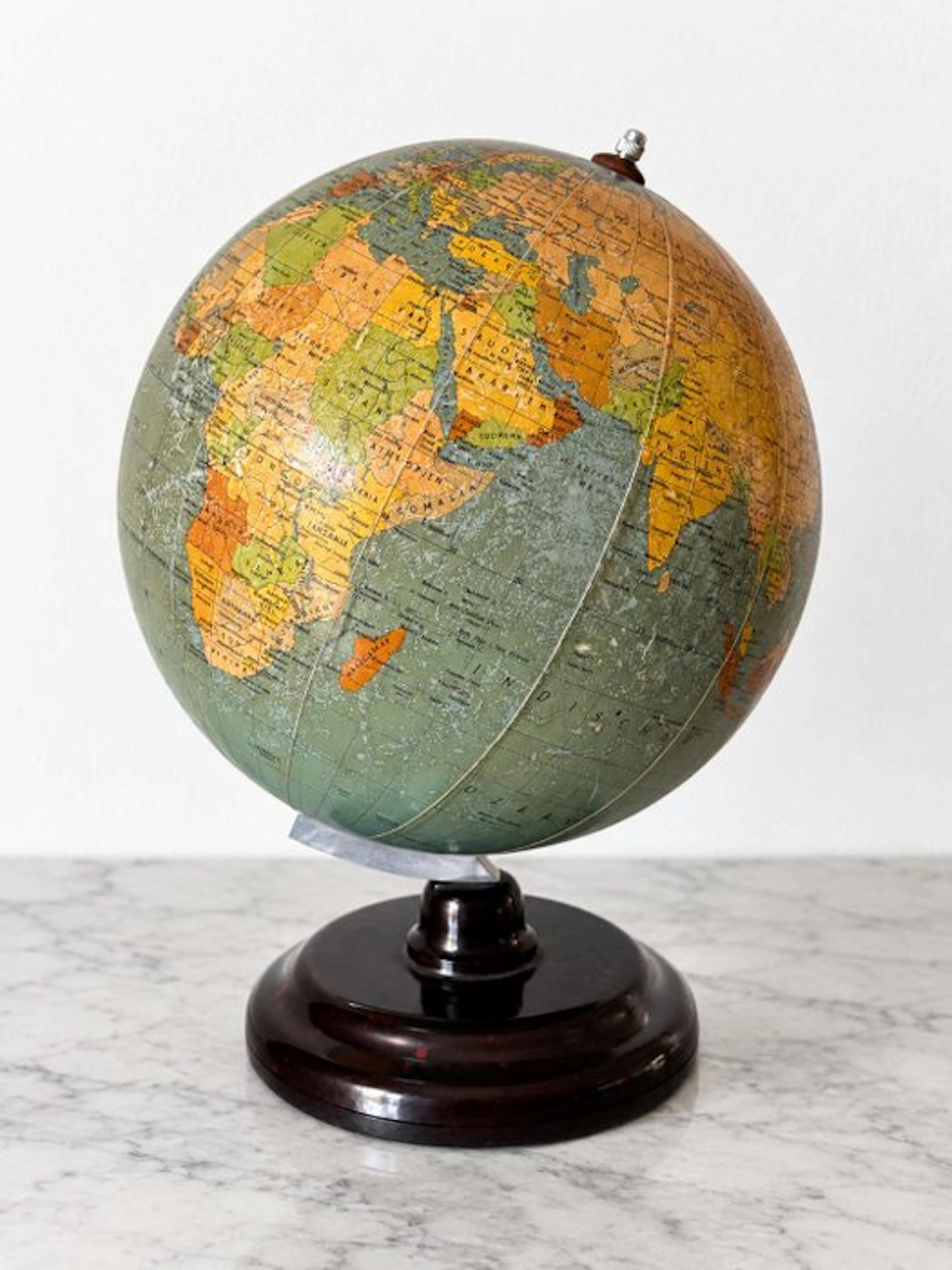 Terrestrial table globe - Räths Politischer Erdglobus –...