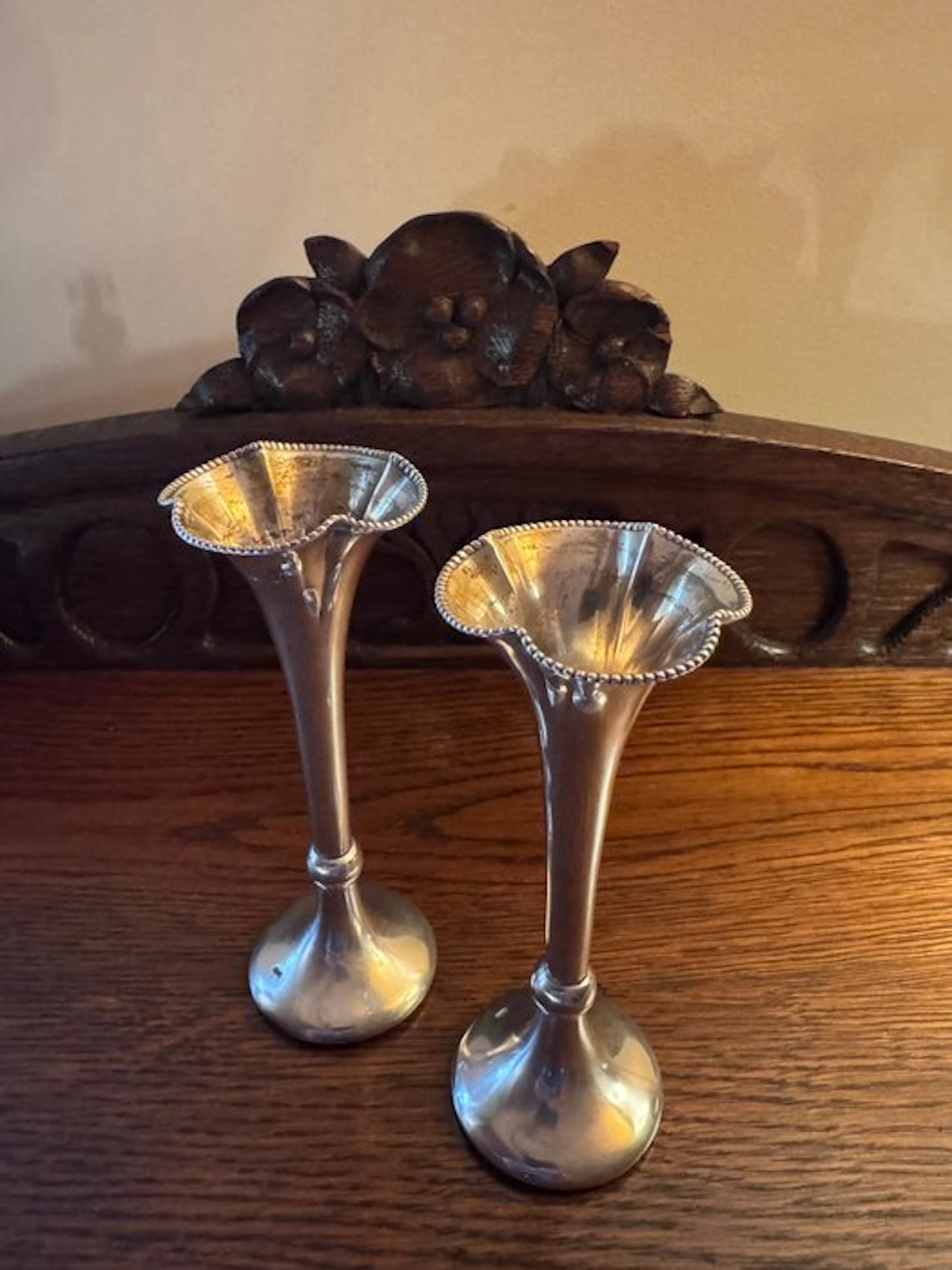 Single-flower vase (2) - Silver - Pair of antique vases