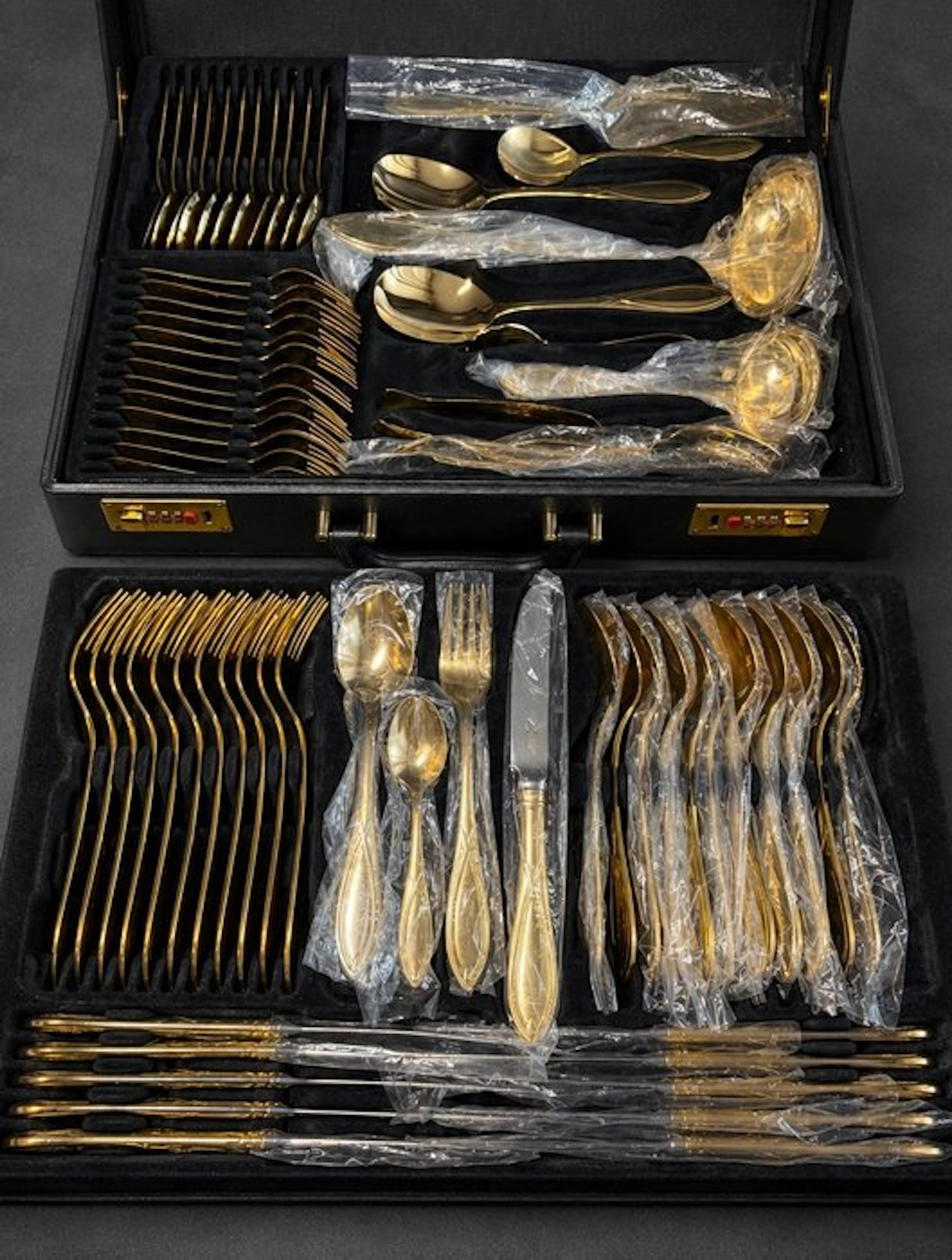 Solingen - Cutlery set for 12 (70) - Vienna...