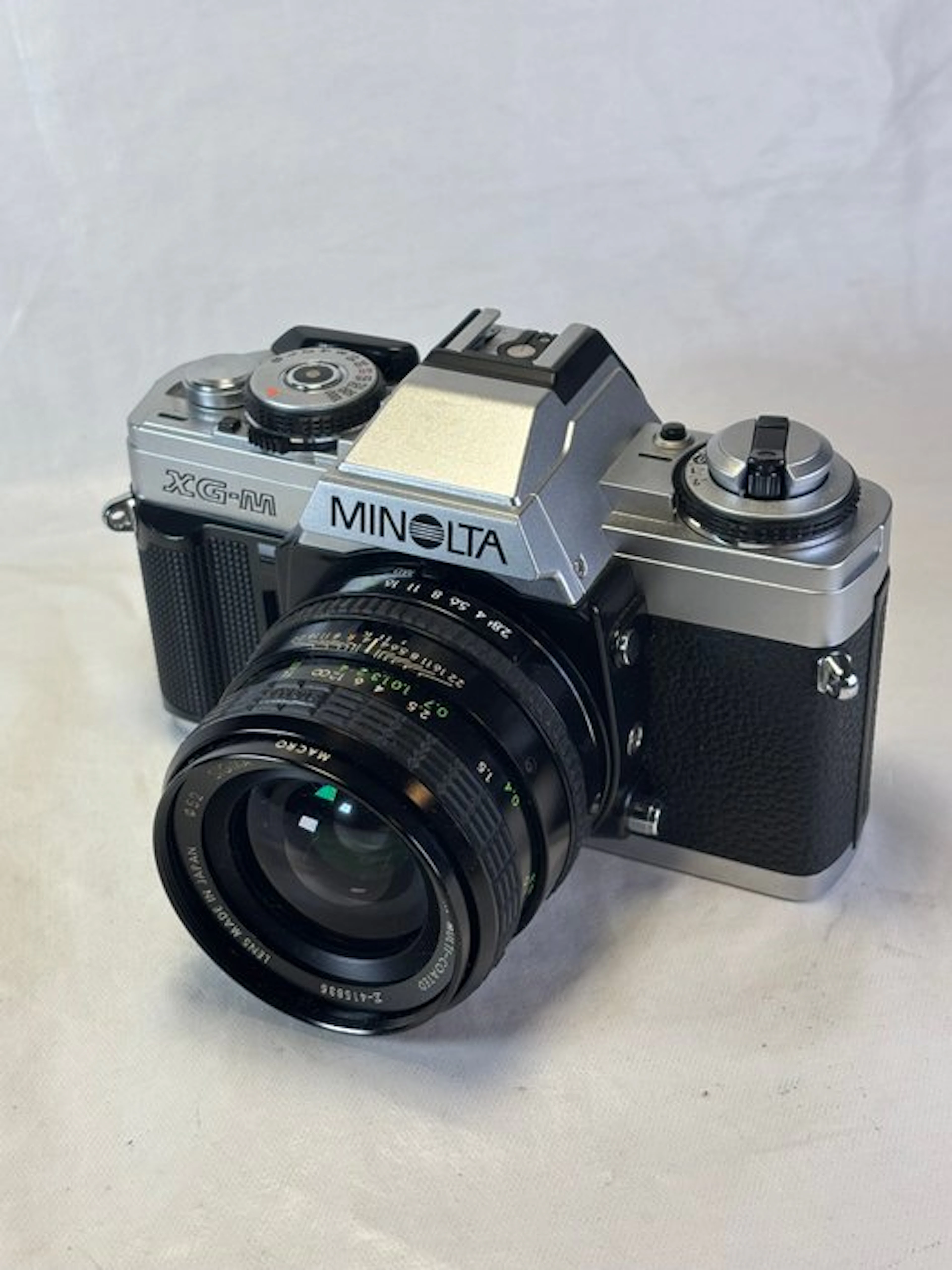 Minolta XG-M + Sigma Mini-Wide 2.8/28mm | Single lens reflex camera (SLR)