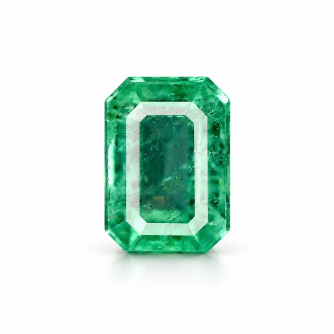 No reserve price Green Emerald - 0.85 ct - International...