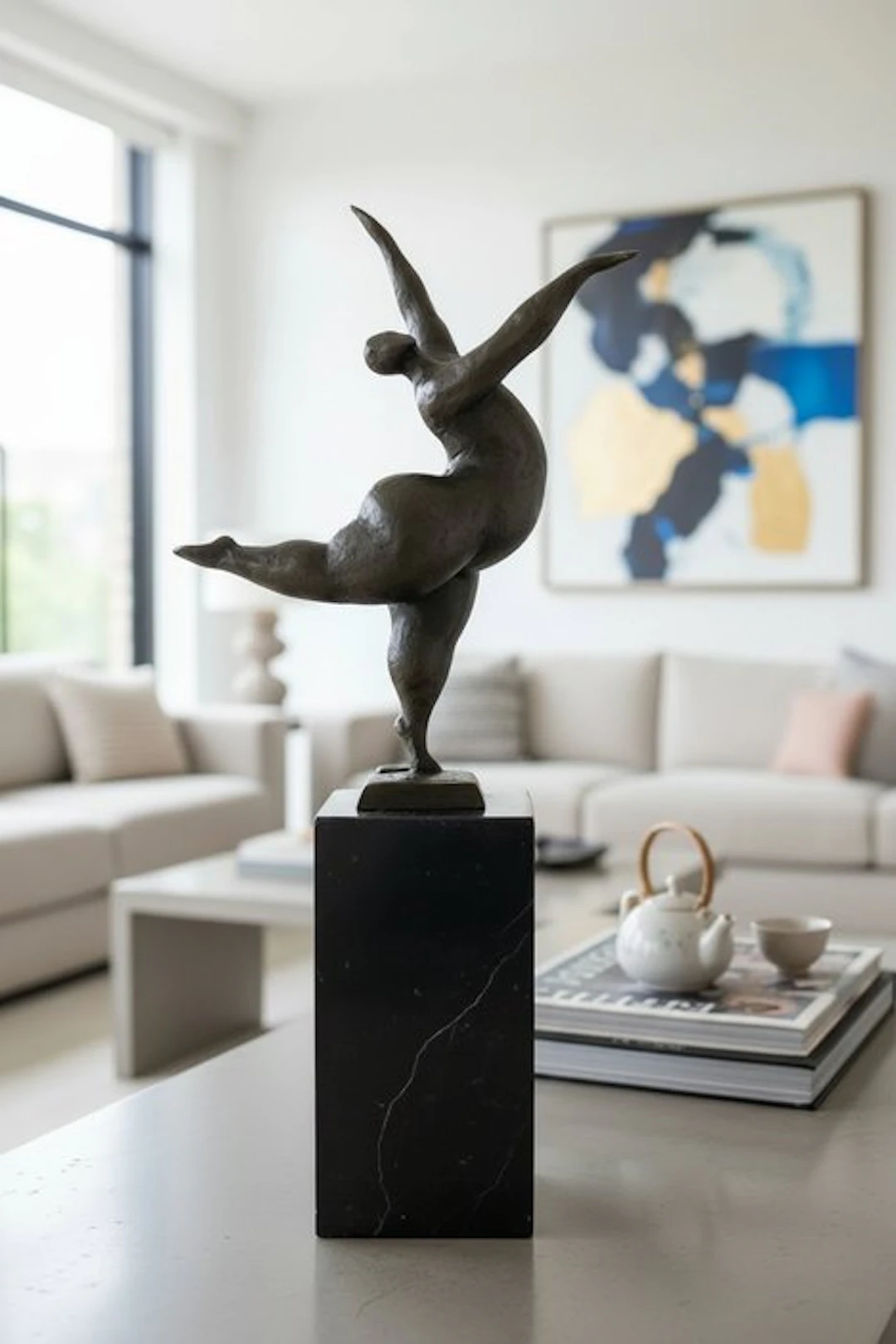 Milo (1910-1978) - Sculpture, Female Dancing Freely - 33 cm - Bronze, Marble