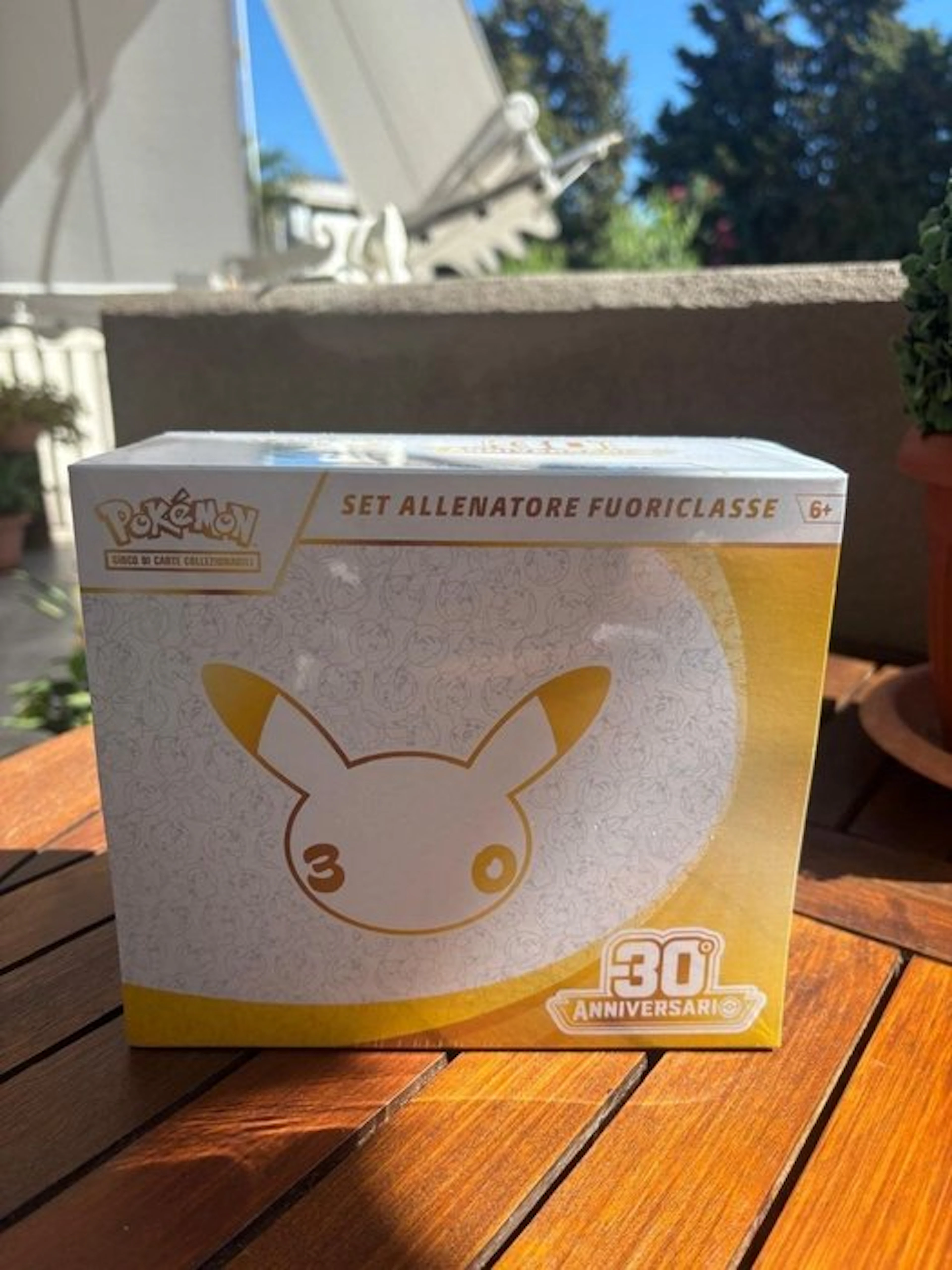 Pokémon - 1 Elite trainer box - Pokemon ETB 30th celebration Sealed