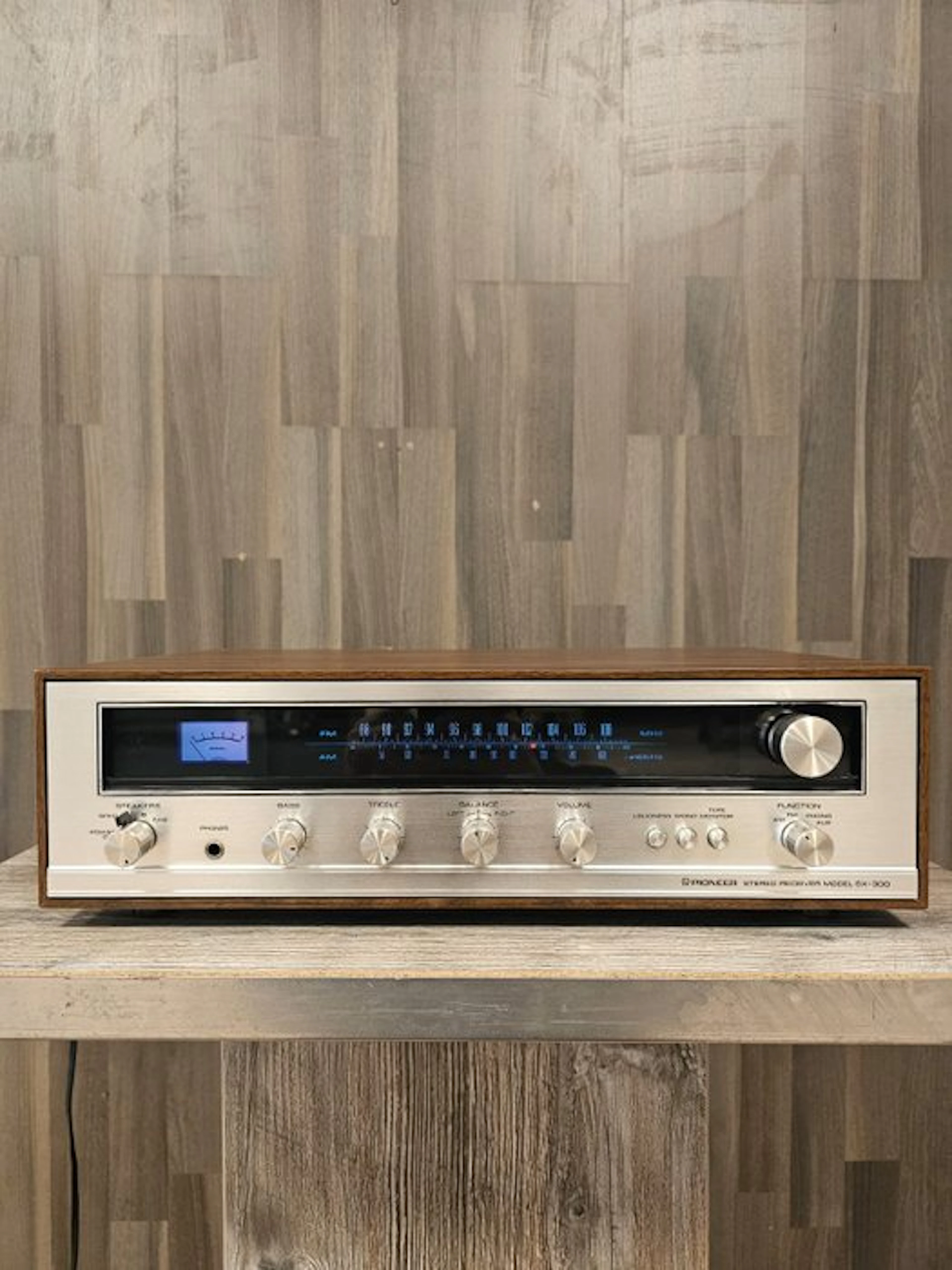 Pioneer - SX-300 Solid state stereo receiver